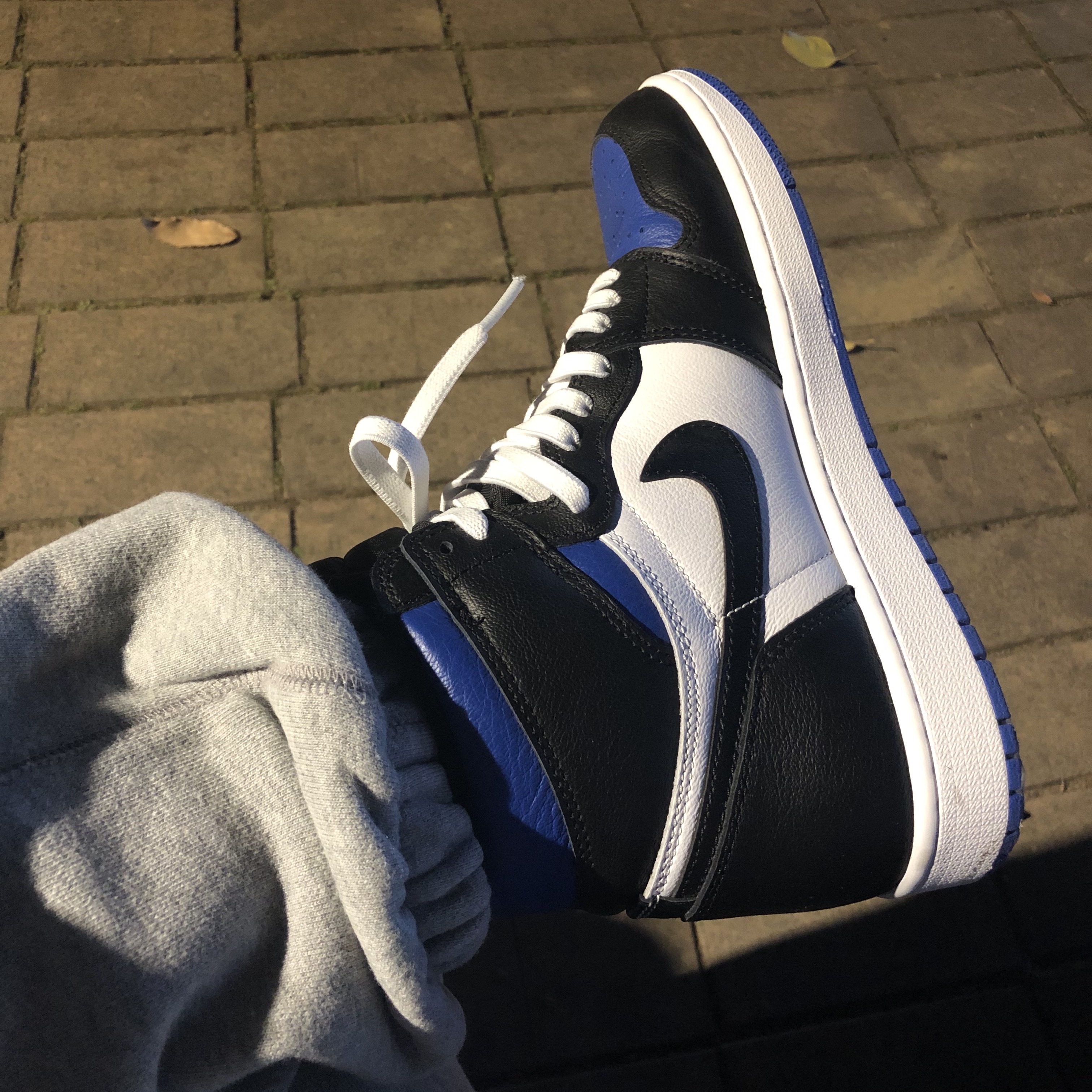 Jordan 1 Retro High OG Royal Toe 착용 스타일