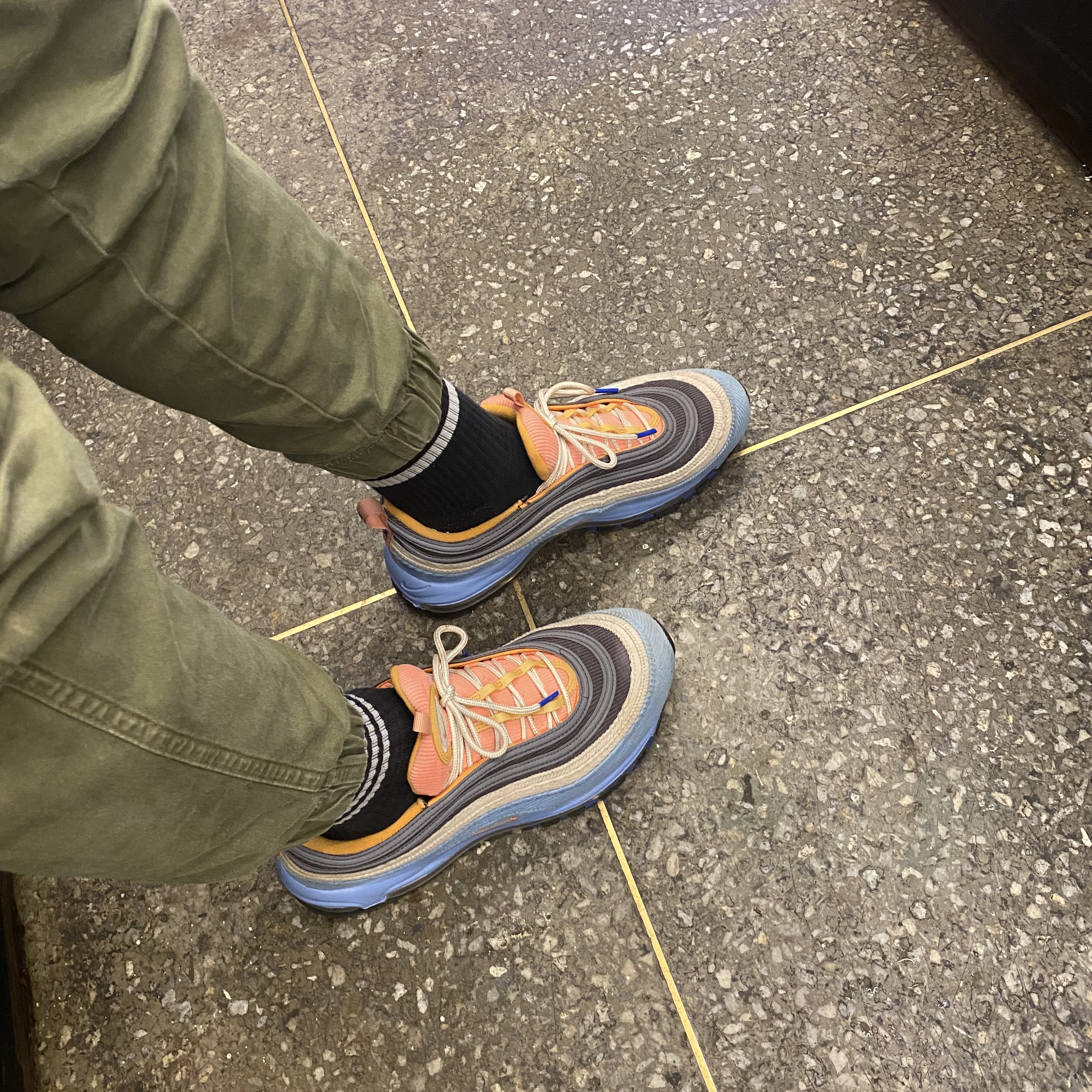 Nike Air Max 97 Corduroy Light Blue 착용 스타일