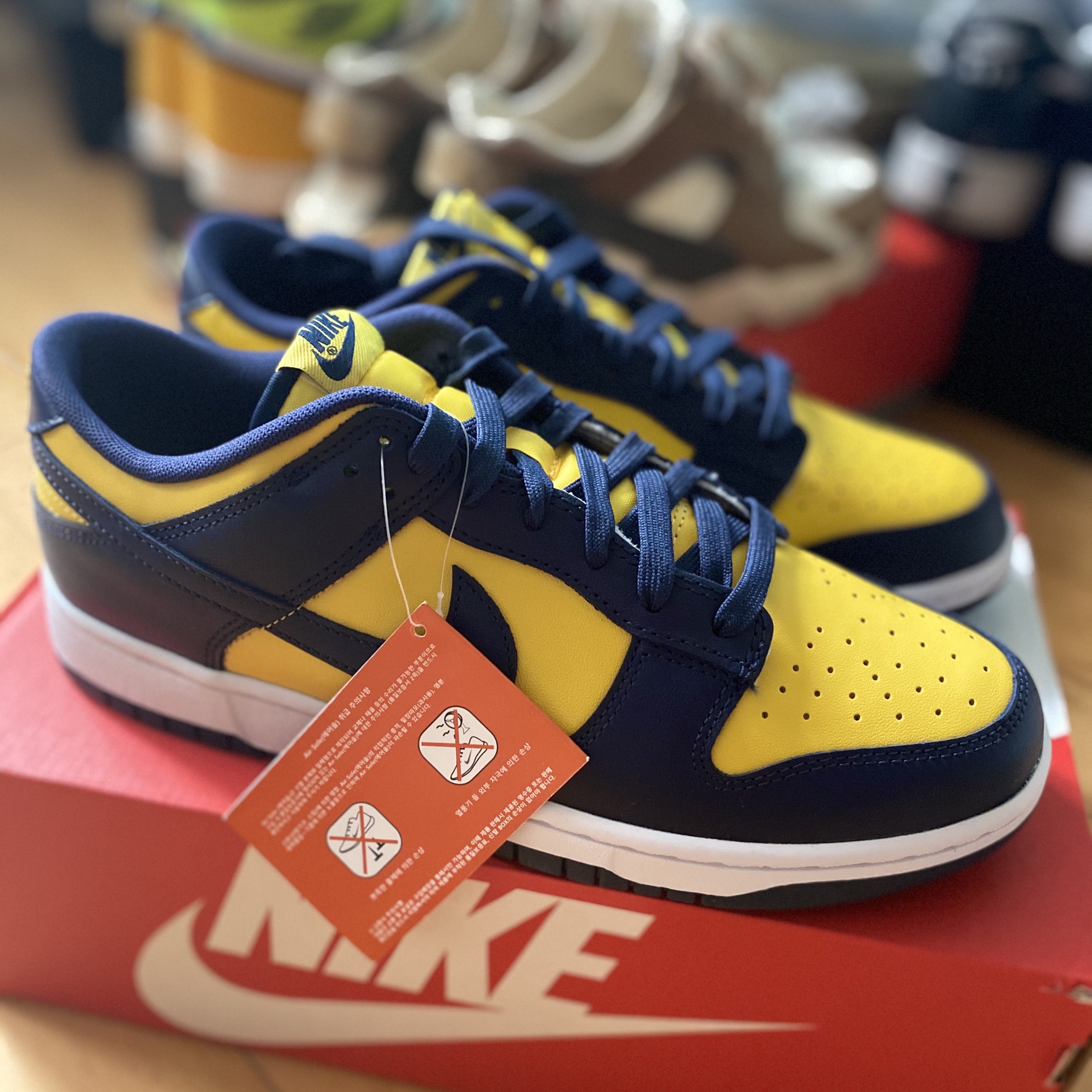 Nike Dunk Low Retro Varsity Maize 착용 스타일 - 2