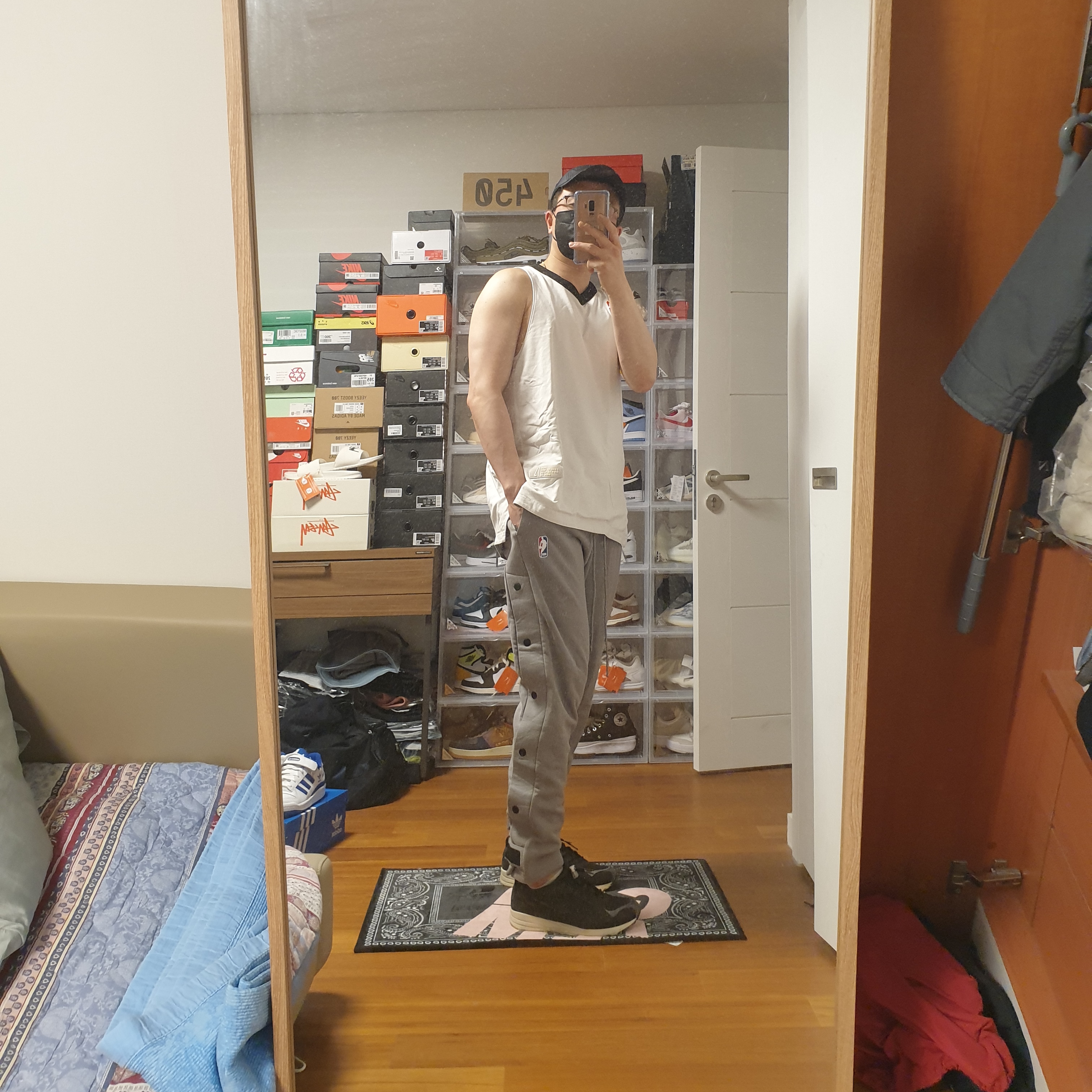 Nike x Fear of God Air Skylon 2 Black Sail, Nike x Fear of God Warm Up Pants Dust 착용 스타일 - 3
