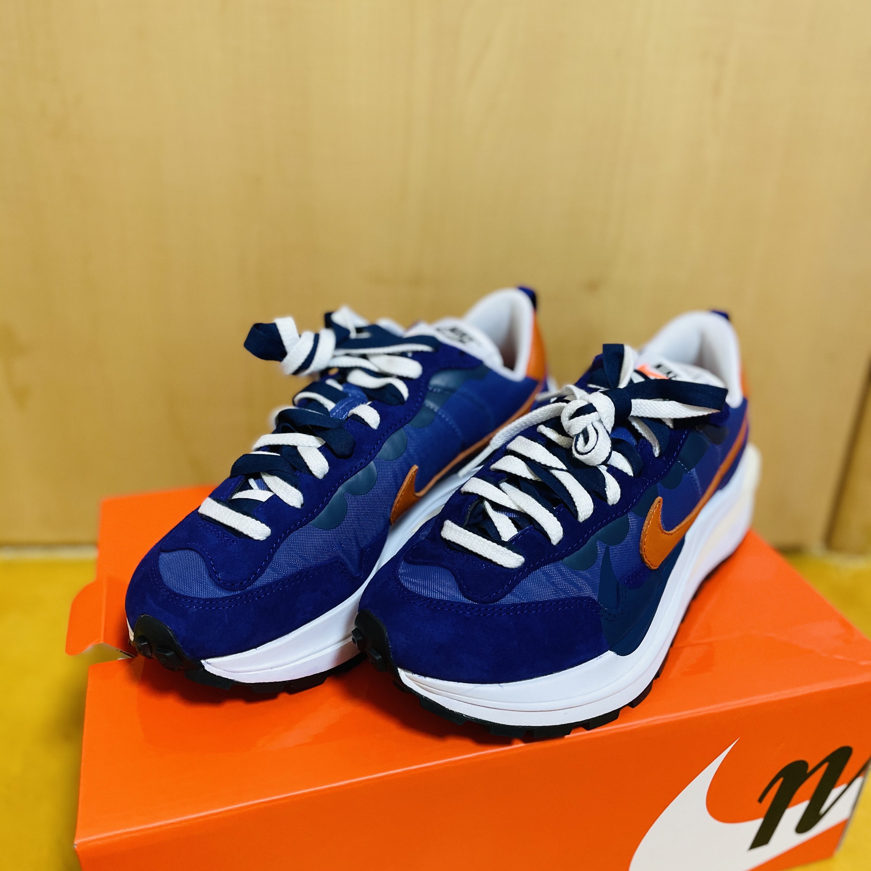 Nike x Sacai VaporWaffle Dark Iris 착용 스타일