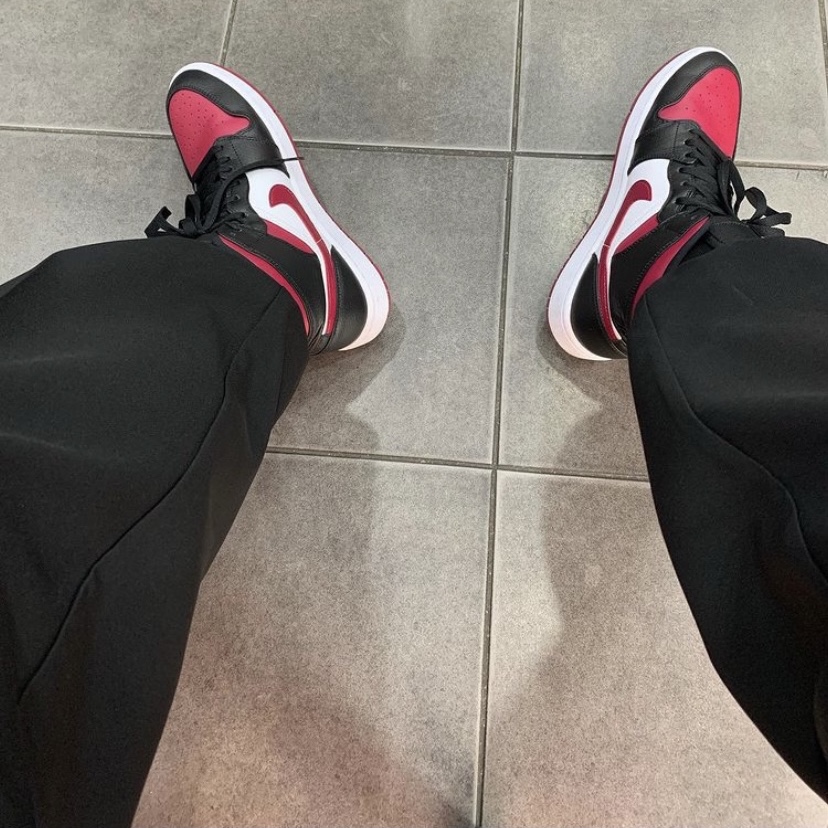 Jordan 1 Mid Bred Toe Noble Red 착용 스타일