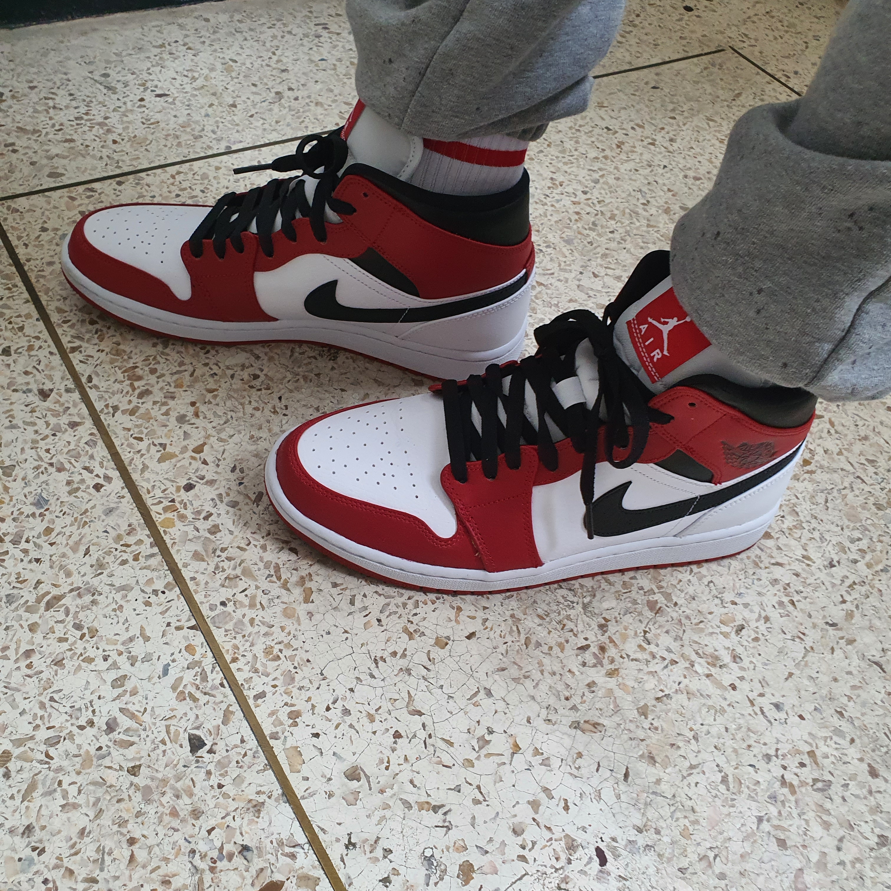 Jordan 1 Mid Chicago 2020 착용 스타일