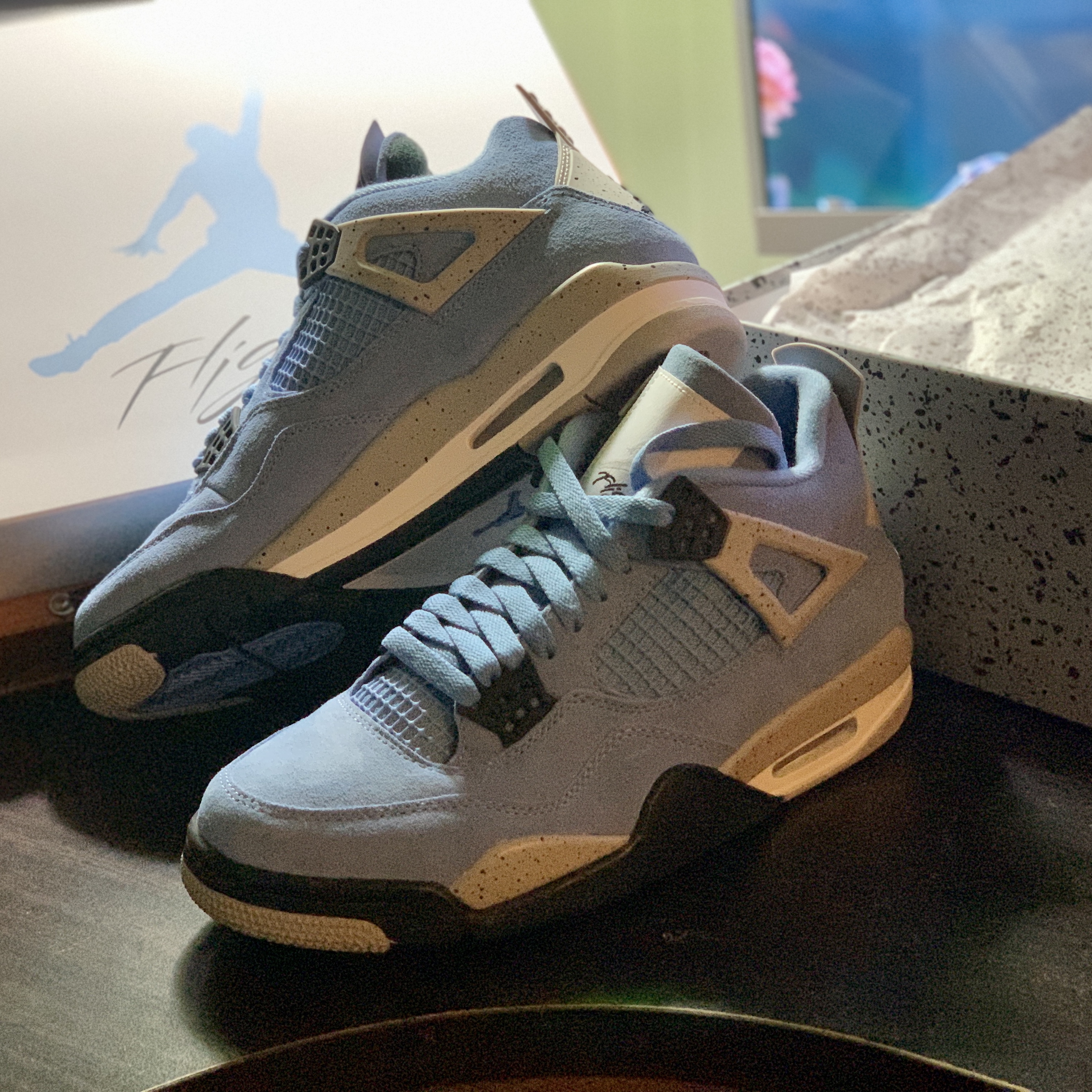 Jordan 4 Retro University Blue, (GS) Jordan 4 Retro University Blue 착용 스타일 - 2