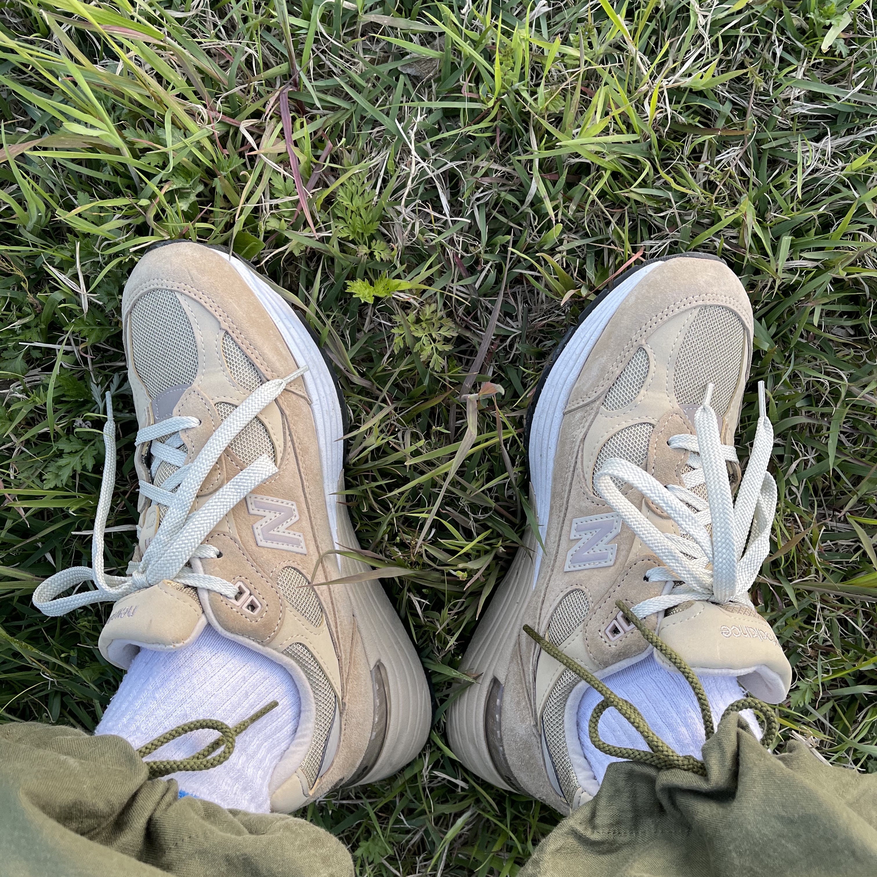 New Balance 992 Made in USA Tan 착용 스타일