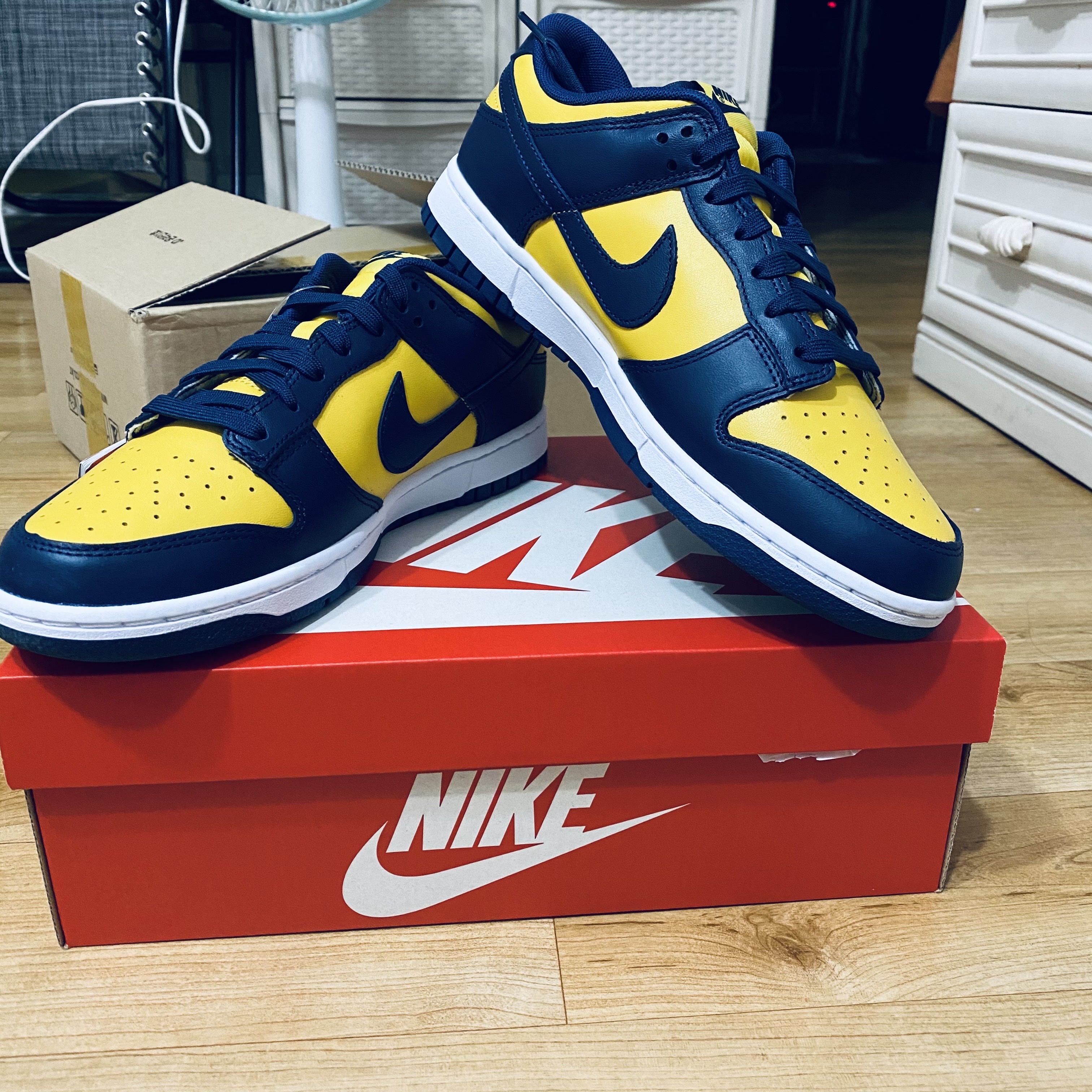 Nike Dunk Low Retro Varsity Maize 착용 스타일 - 2