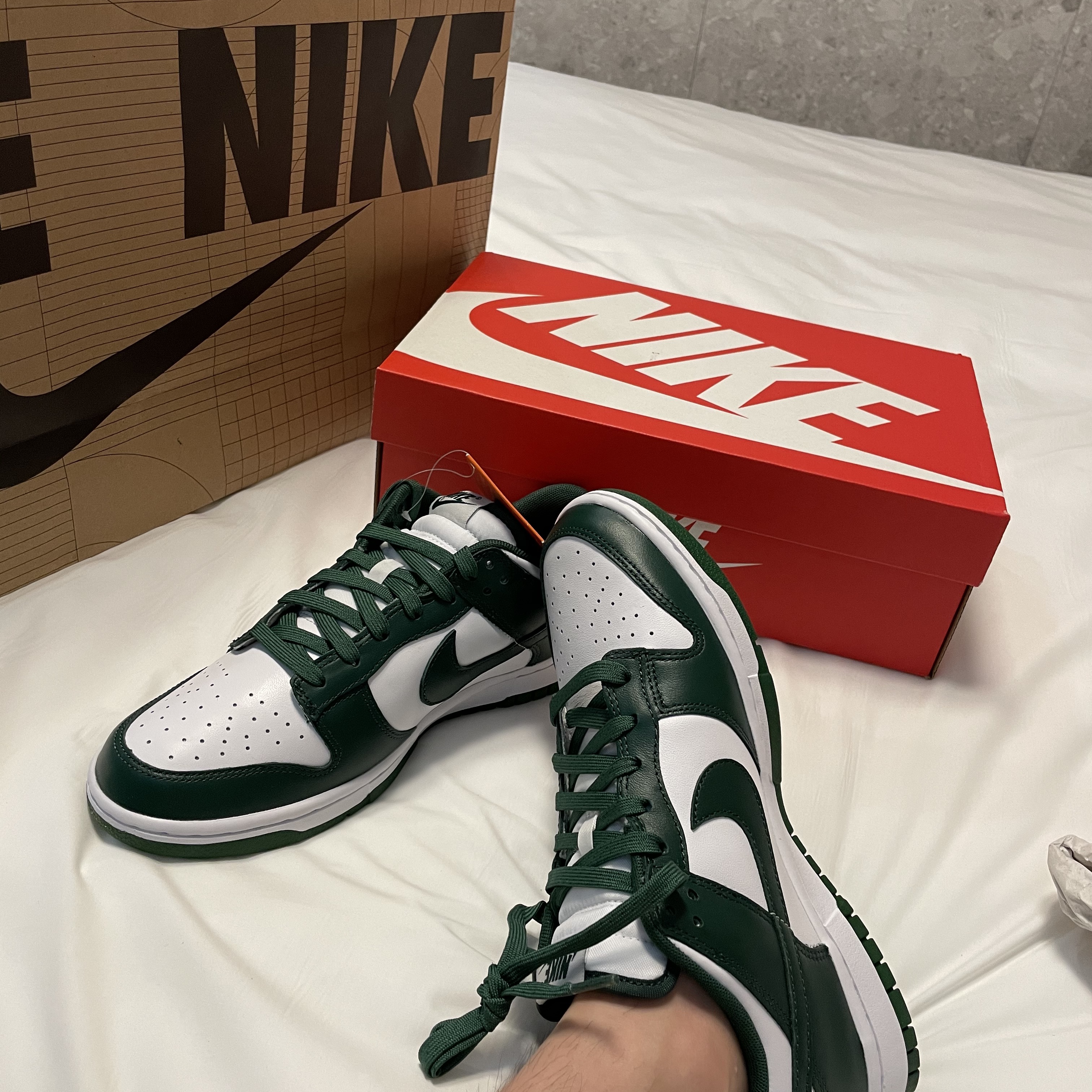 Nike Dunk Low Retro Varsity Green 착용 스타일 - 2
