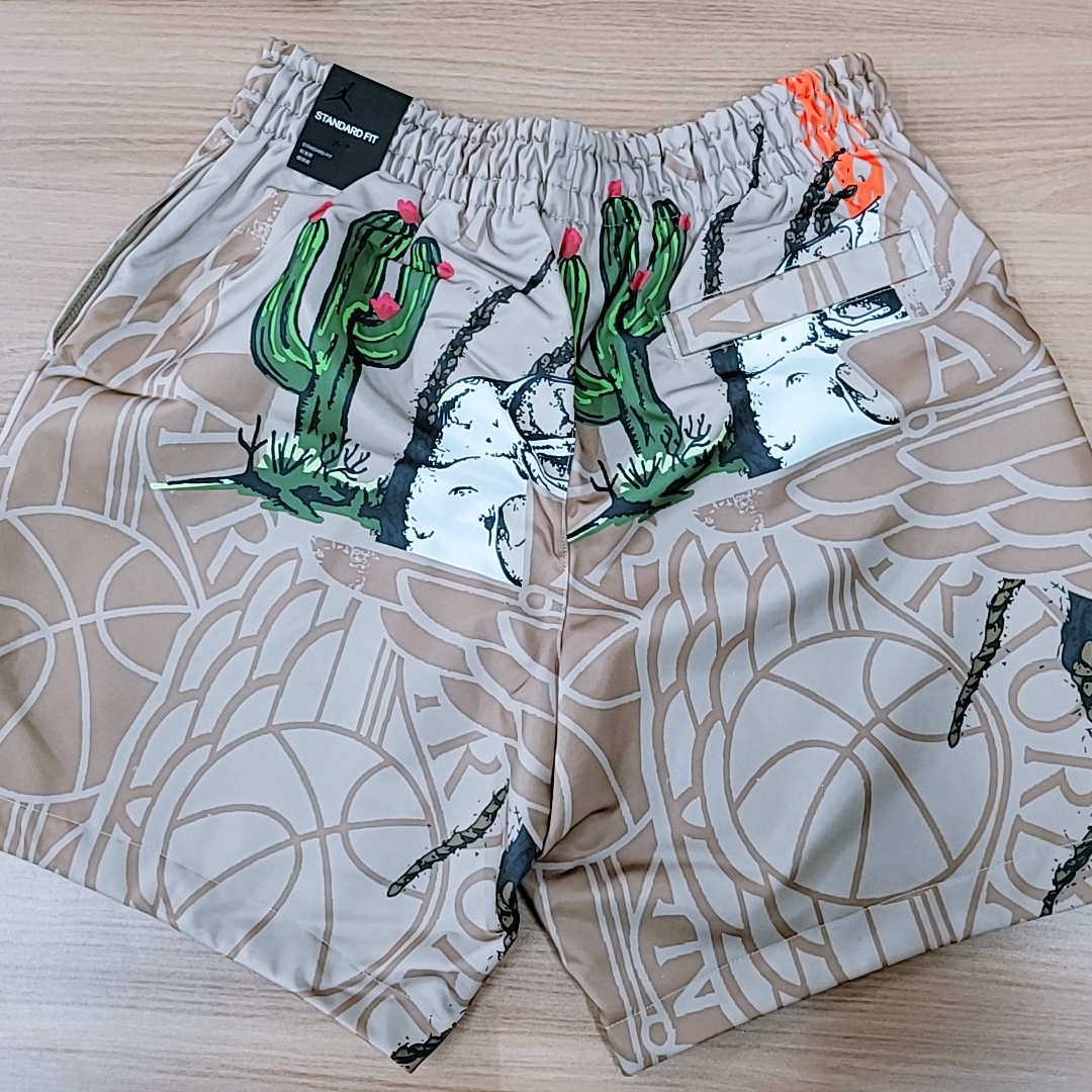 Jordan x Travis Scott Pool Shorts - Asia 착용 스타일 - 2