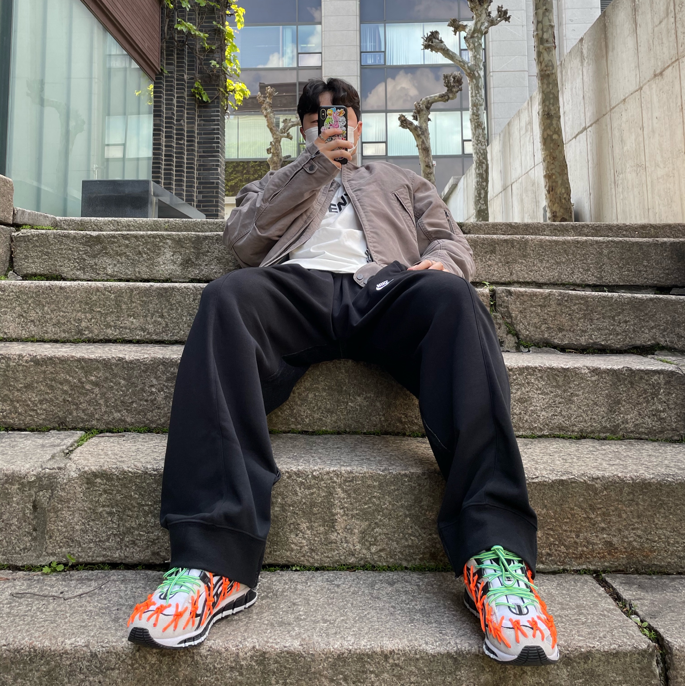 Asics x Rokh Gel-Kayano 5 360 White Black, Essentials 3D Silicon Applique Boxy T-Shirt White - 20SS 착용 스타일