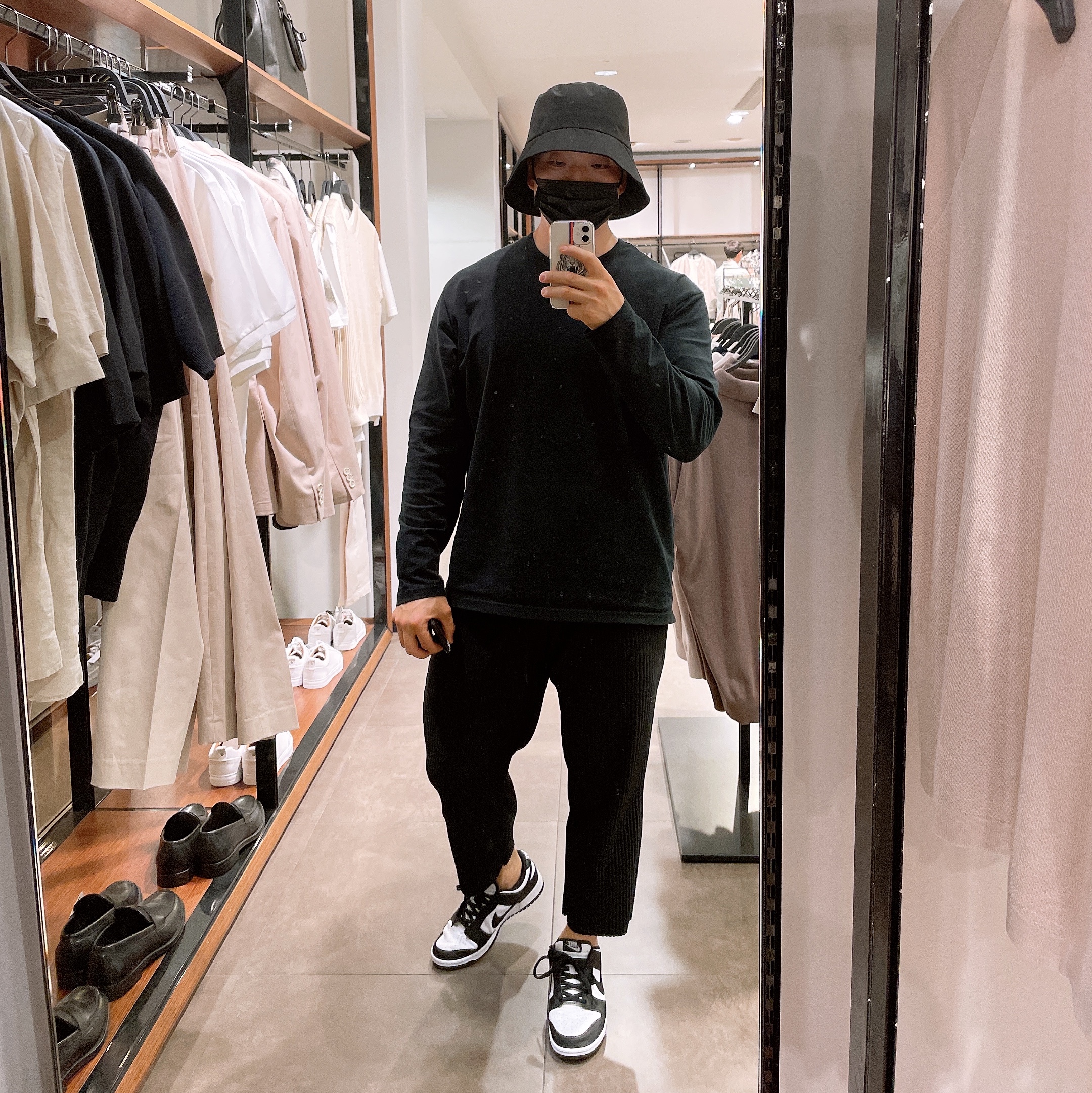 Nike Dunk Low Retro Black 착용 스타일