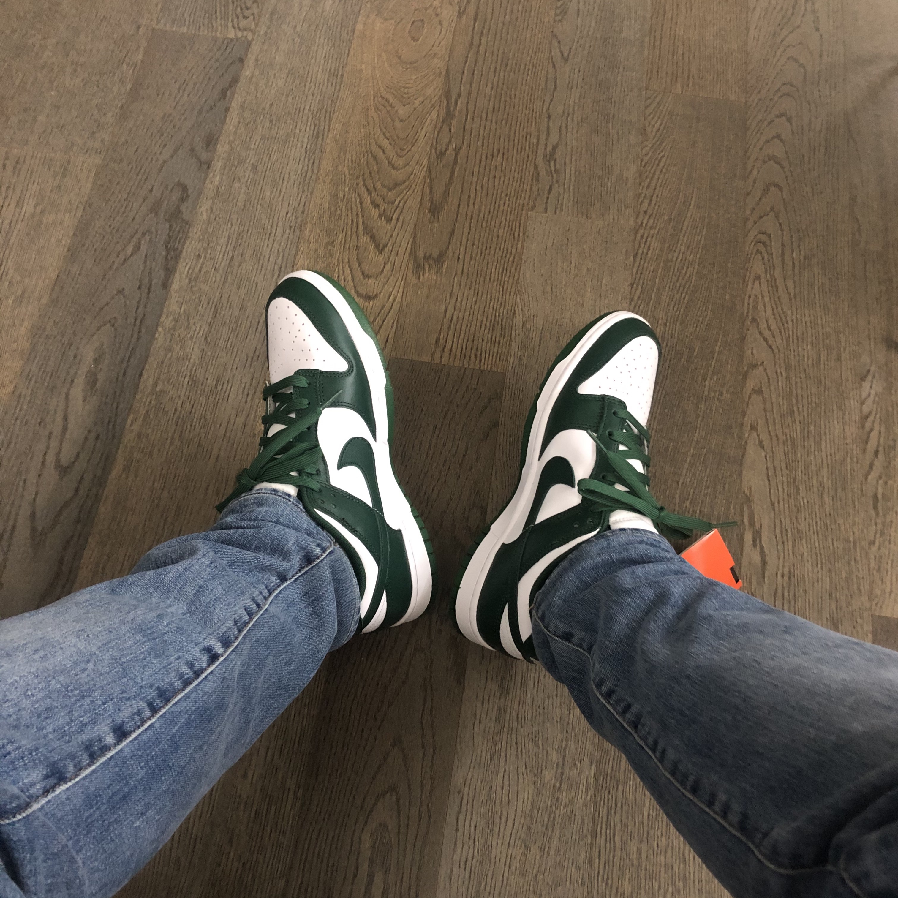 Nike Dunk Low Retro Varsity Green 착용 스타일