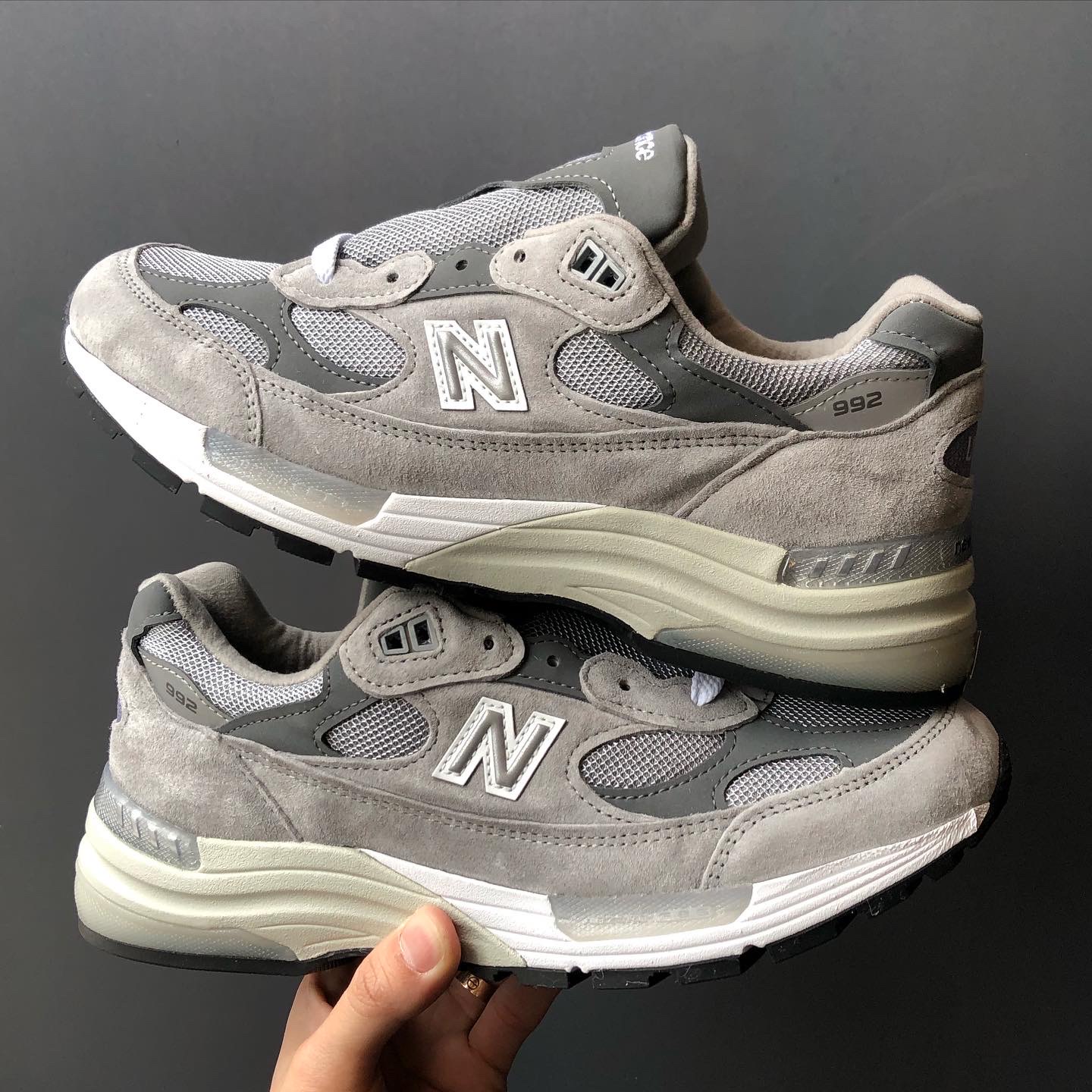 New Balance 992 Made in USA Grey - D Standard 착용 스타일 - 1