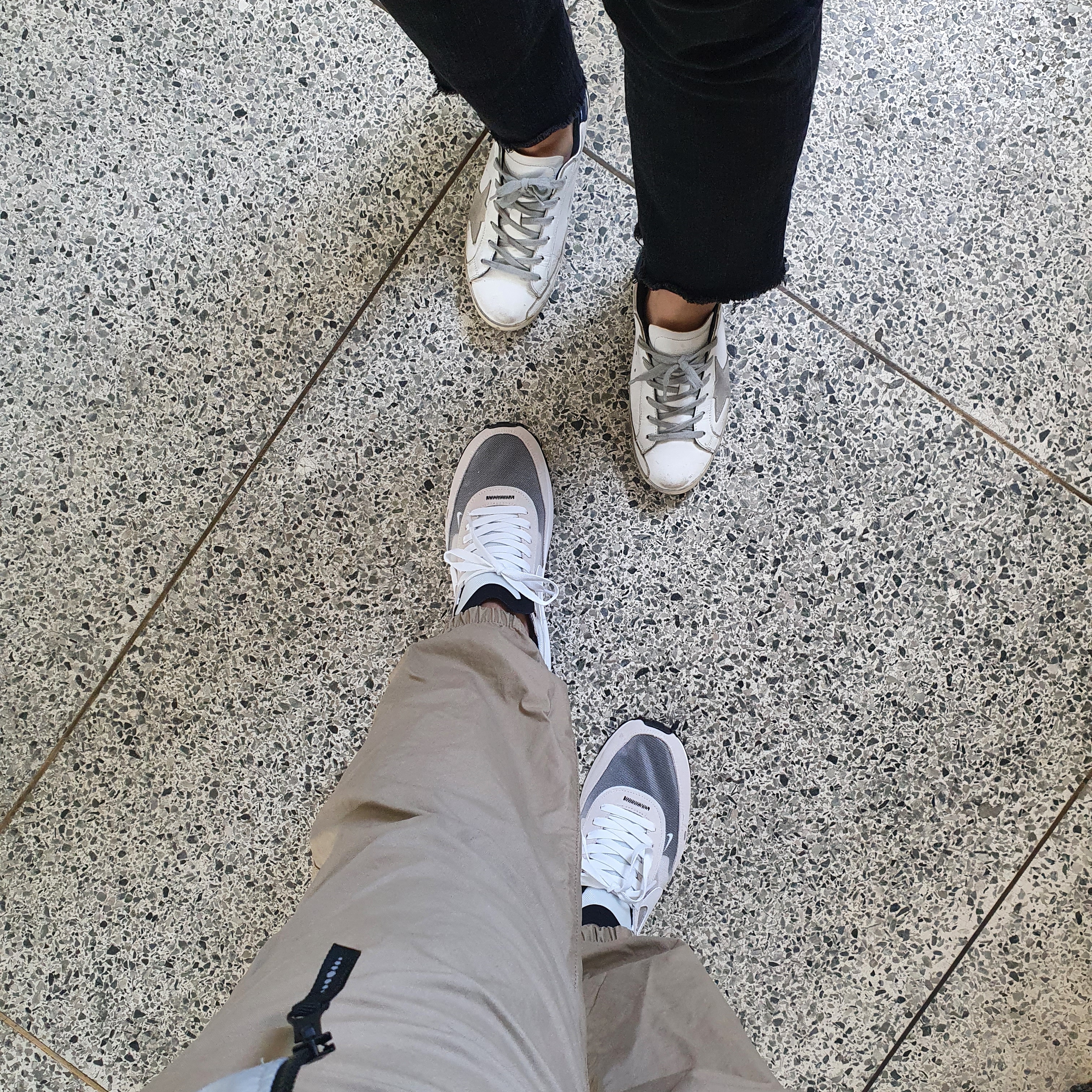 Nike Waffle One Infinite Lilac, (W) Golden Goose Superstar White Navy Heel Tab Sneakers 착용 스타일