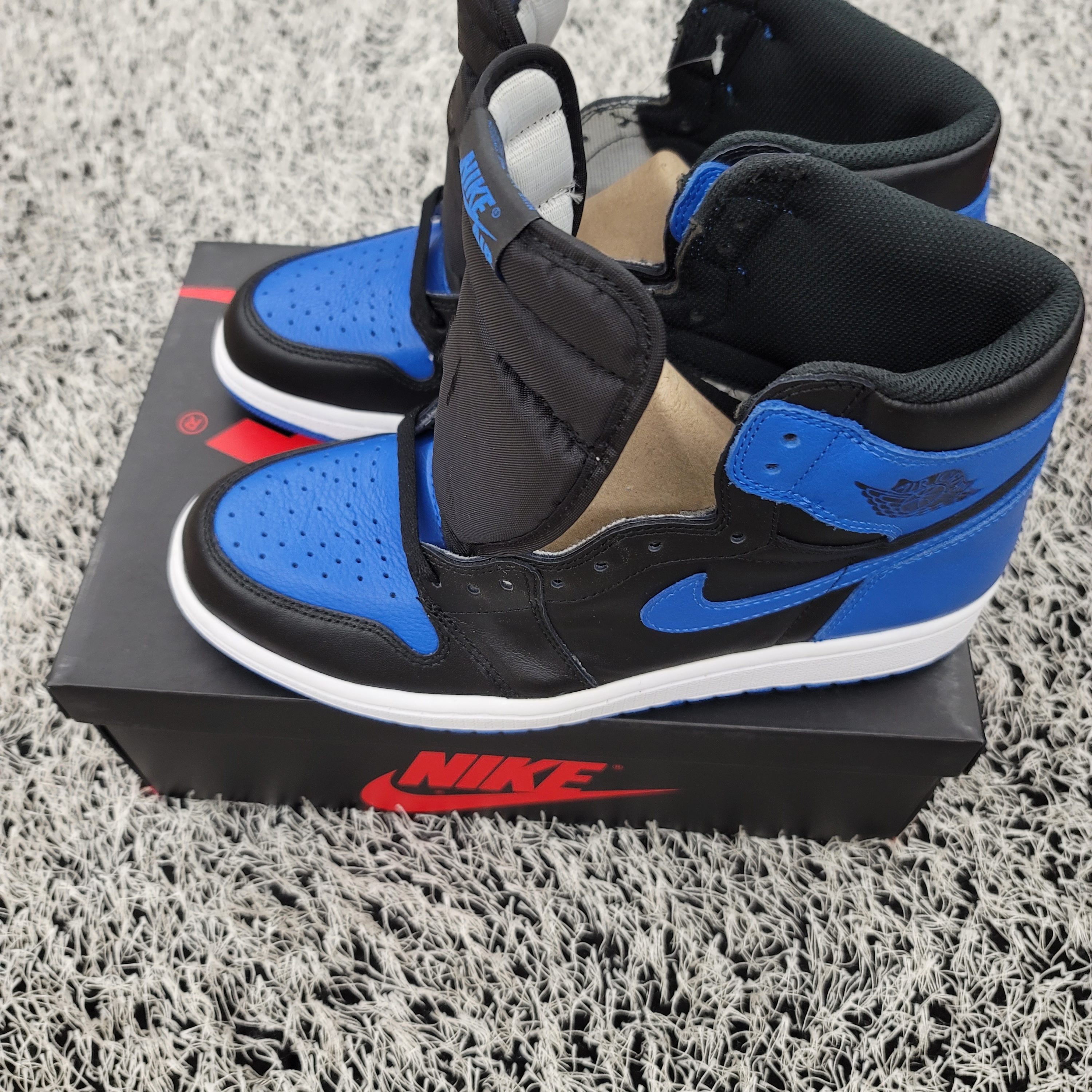 Jordan 1 Retro Royal 2017 착용 스타일