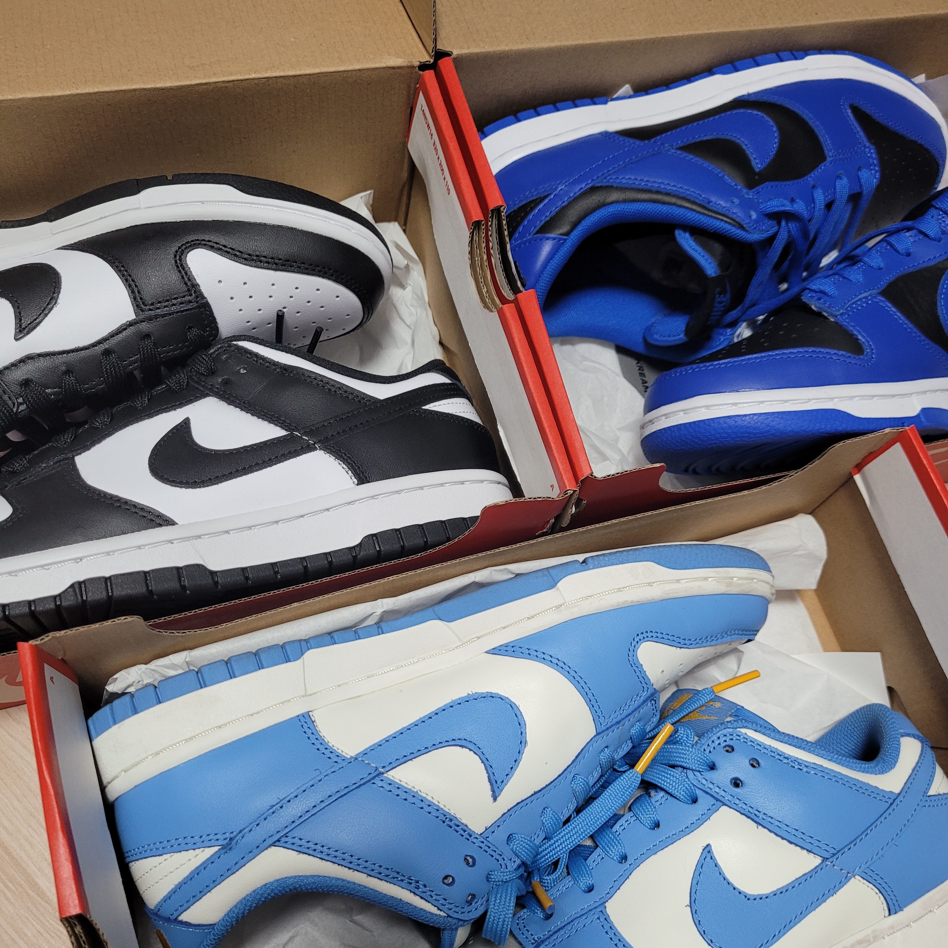 (W) Nike Dunk Low Black, Nike Dunk Low Retro Hyper Cobalt ์ฐฉ์ฉ ์คํ์ผ