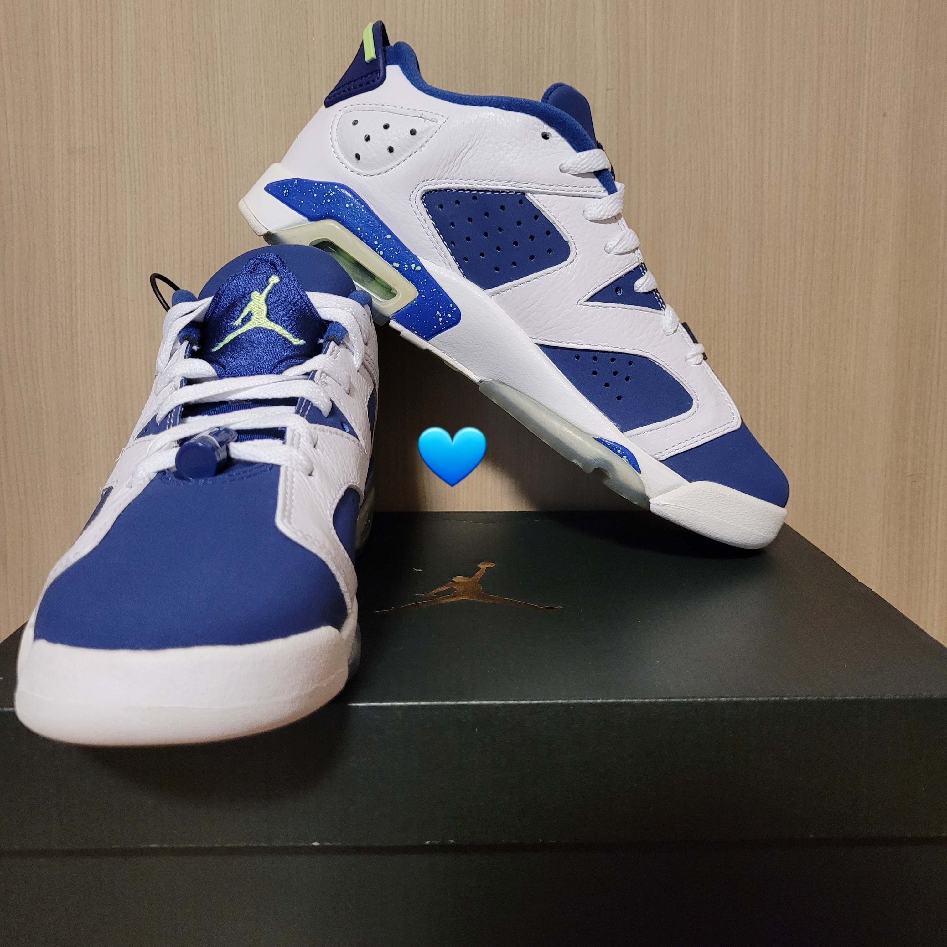 Jordan 6 Retro Low Ghost Green, (GS) Jordan 6 Retro Low Ghost Green 착용 스타일