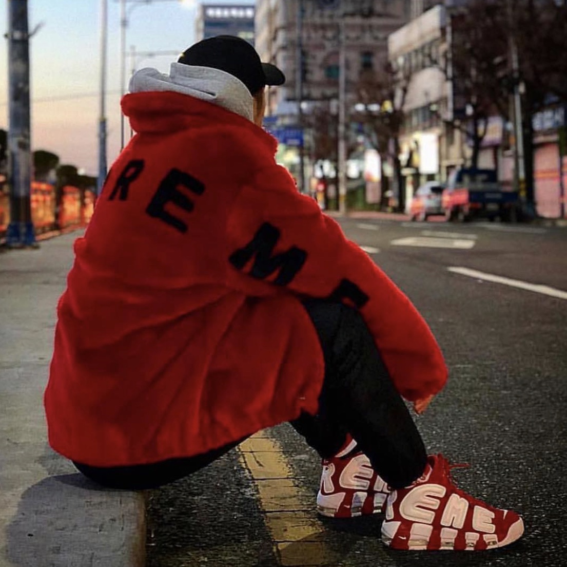 Nike x Supreme Air More Uptempo Suptempo Red 착용 스타일