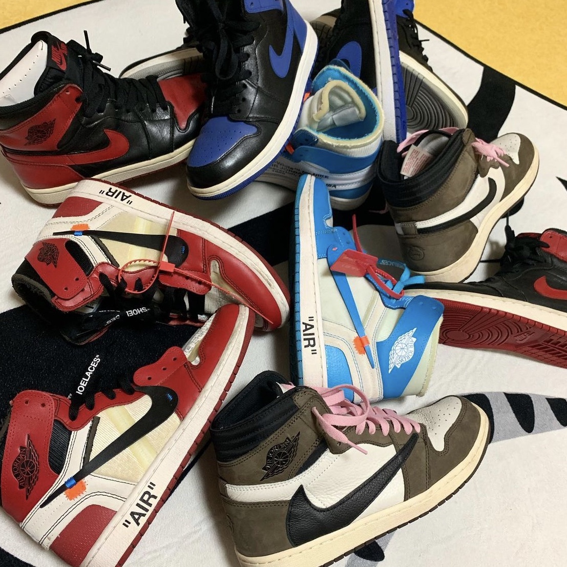 Jordan 1 x Off-White Retro High Chicago The Ten, Jordan 1 x Off-White Retro High University Blue 착용 스타일 - 1