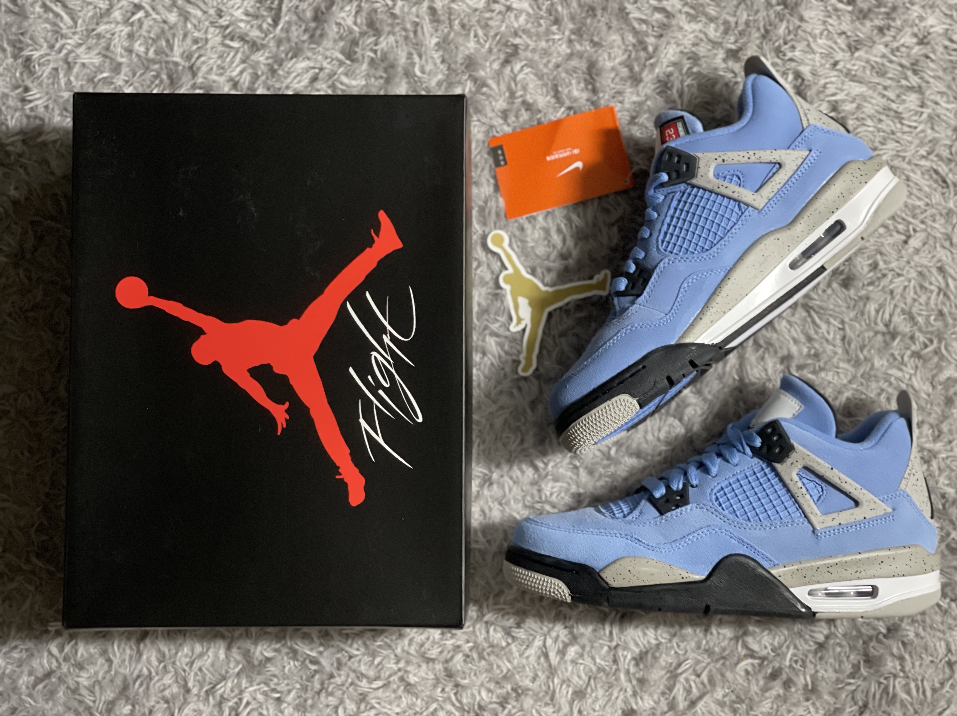 (GS) Jordan 4 Retro University Blue 착용 스타일 - 2