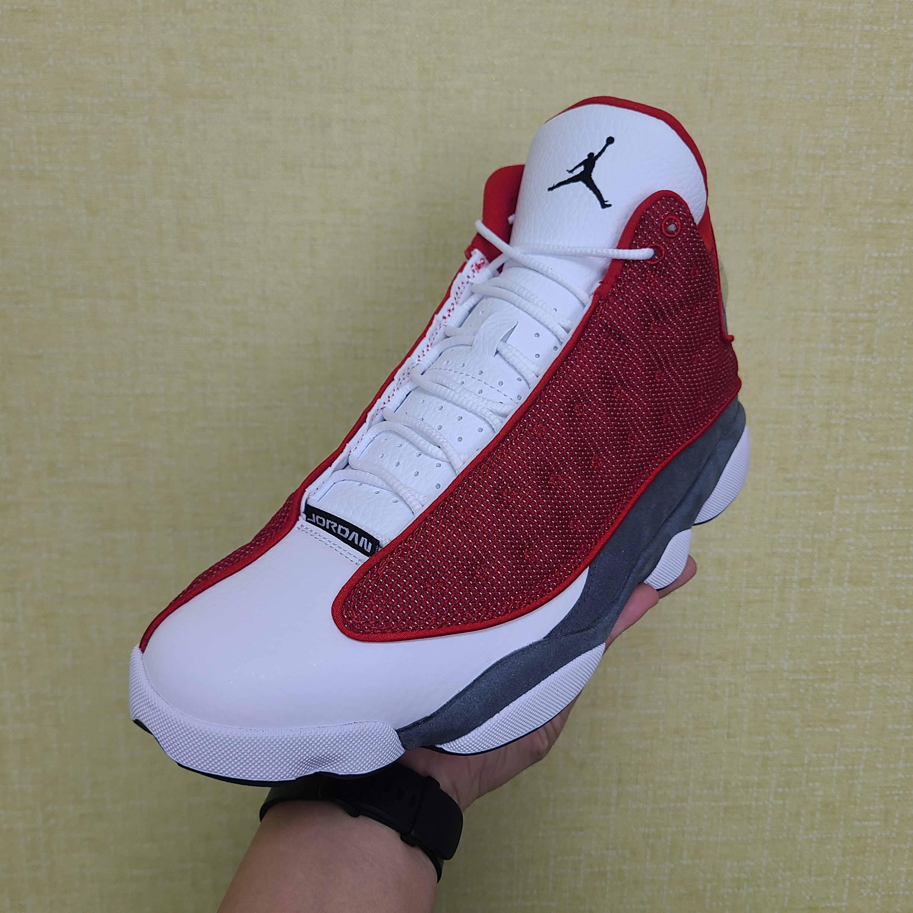 Jordan 13 Retro Flint 2020, Jordan 13 Retro Gym Red Flint Grey 착용 스타일 - 4