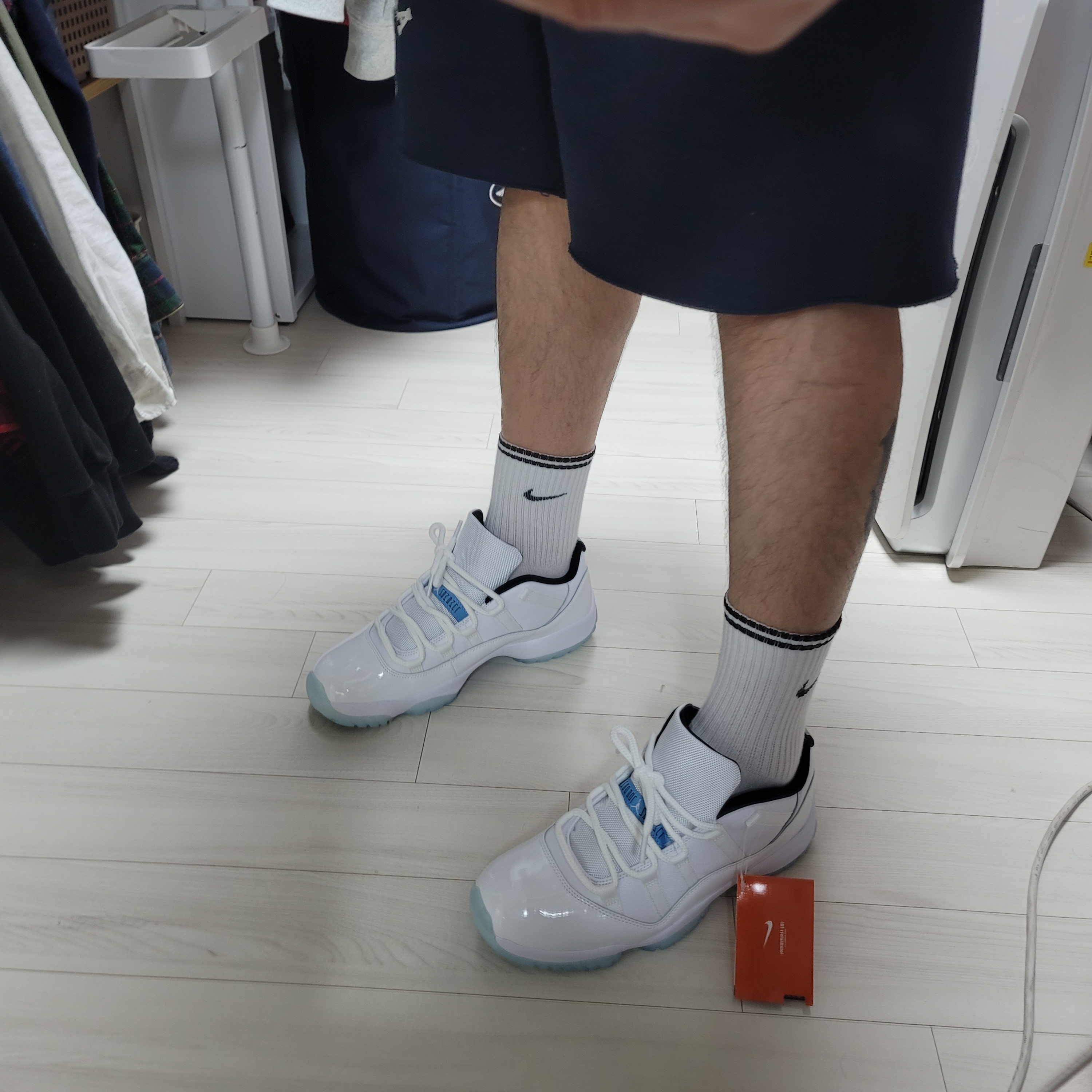 Jordan 11 Retro Low Legend Blue 착용 스타일