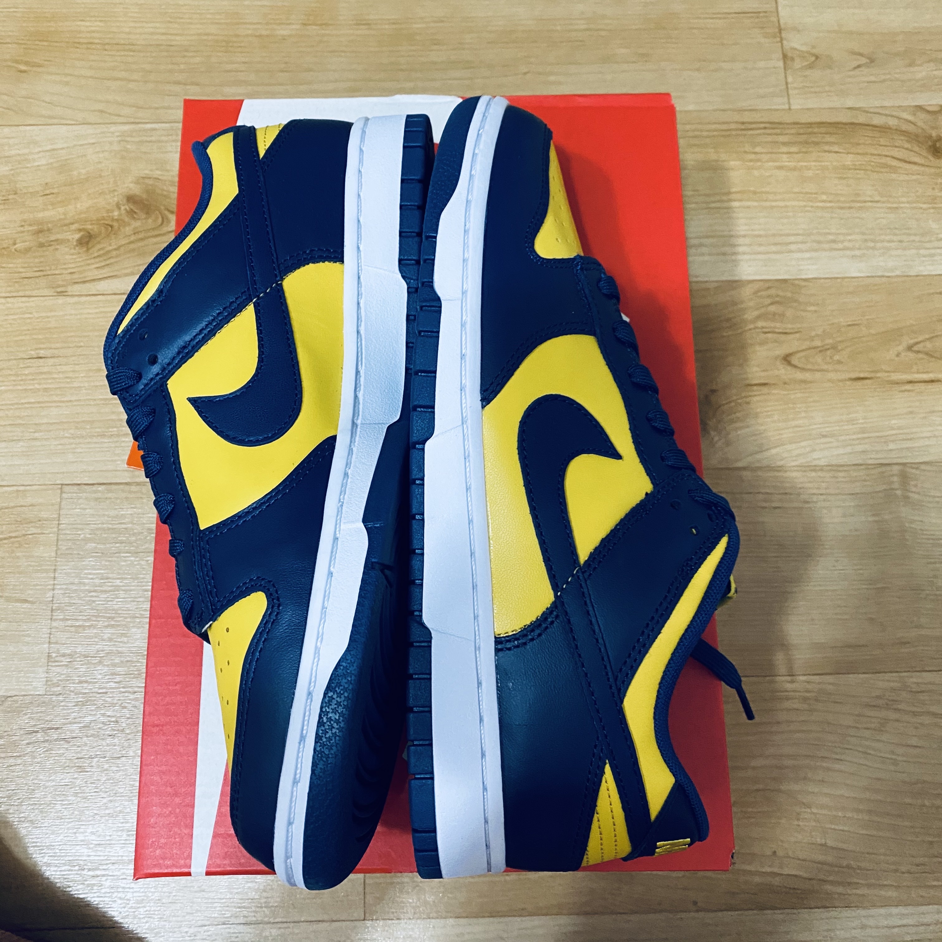 Nike Dunk Low Retro Varsity Maize 착용 스타일 - 5