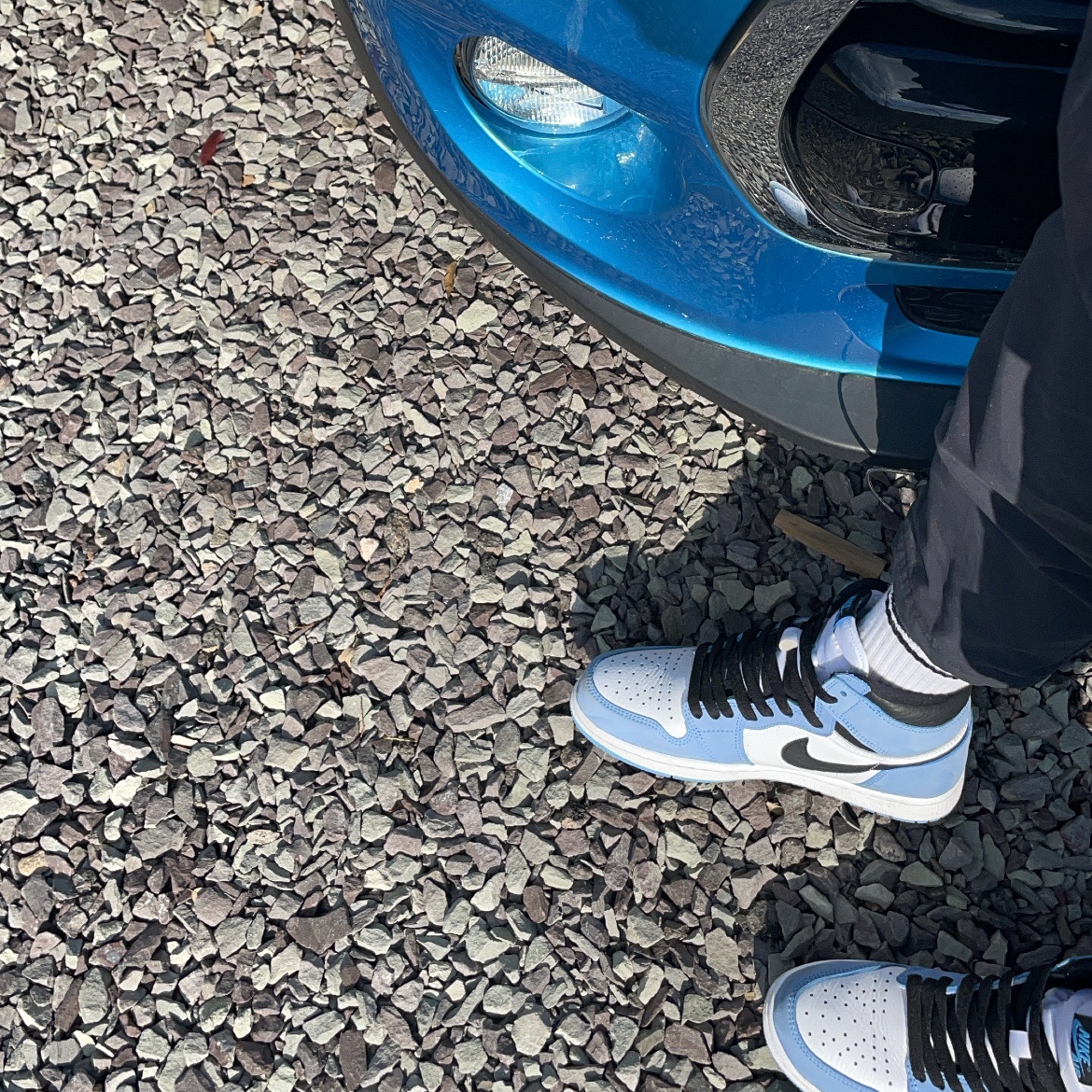 Jordan 1 Retro High OG University Blue 착용 스타일