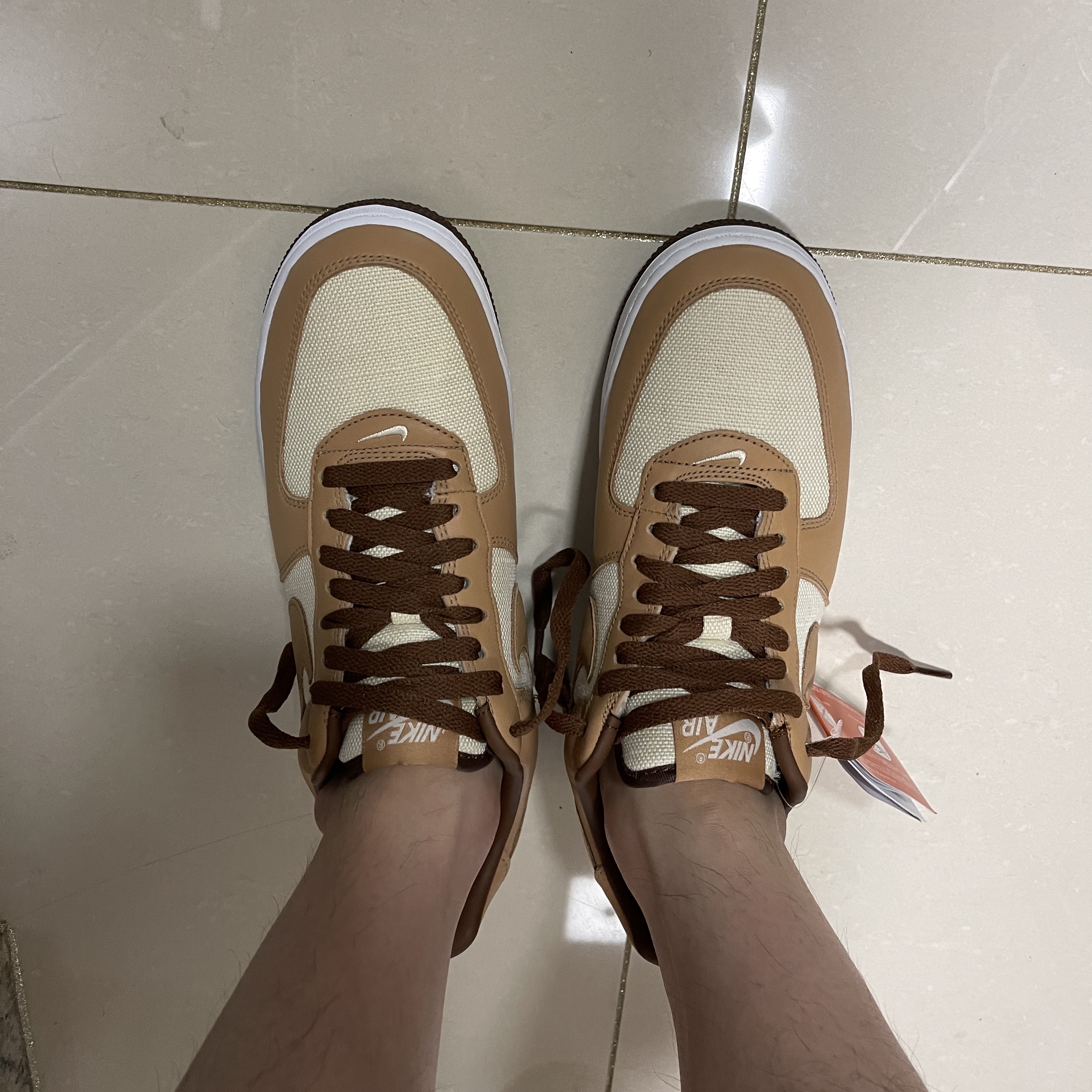 Nike Air Force 1 Low QS Acorn 2021 착용 스타일 - 4