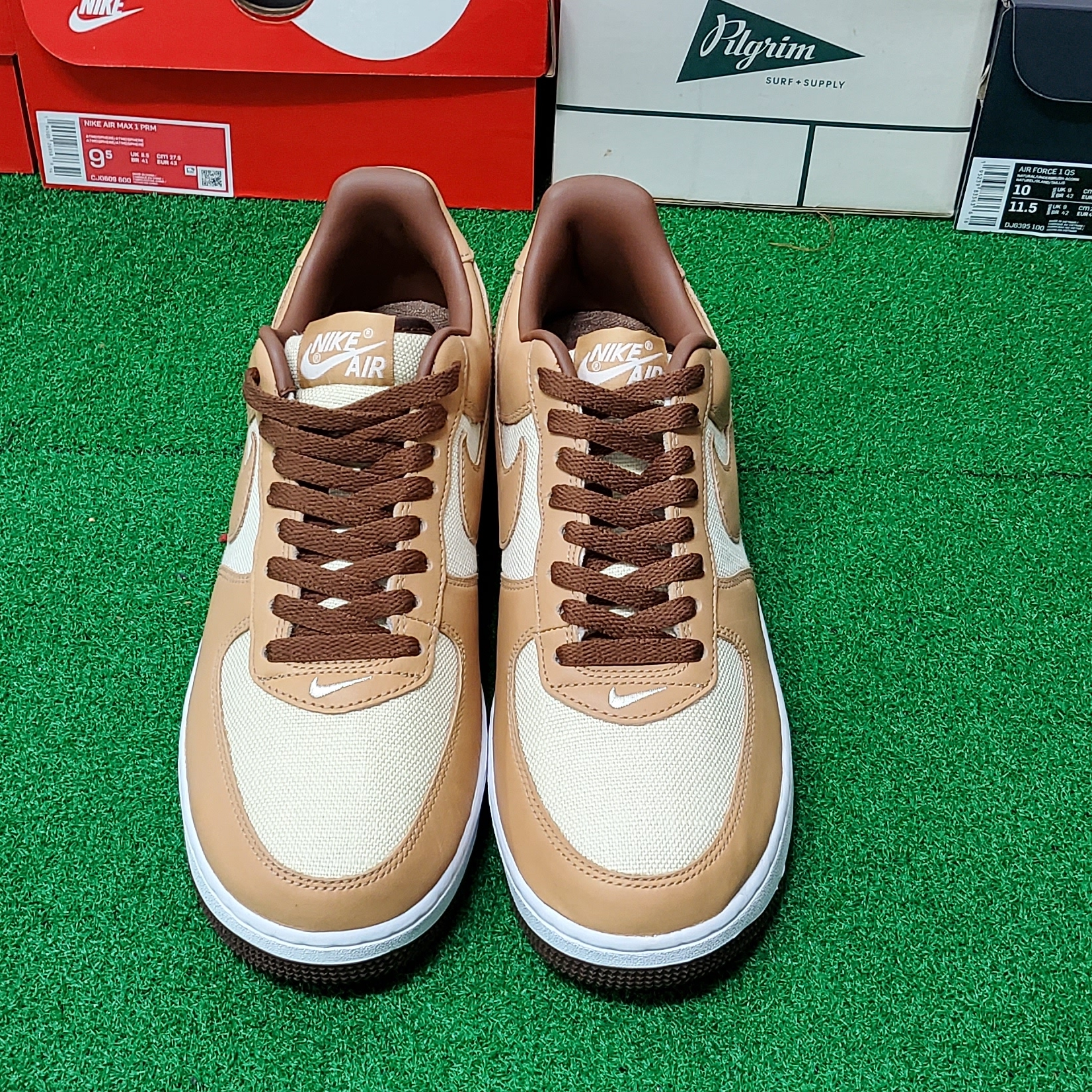 Nike Air Force 1 Low QS Acorn 2021 착용 스타일 - 1