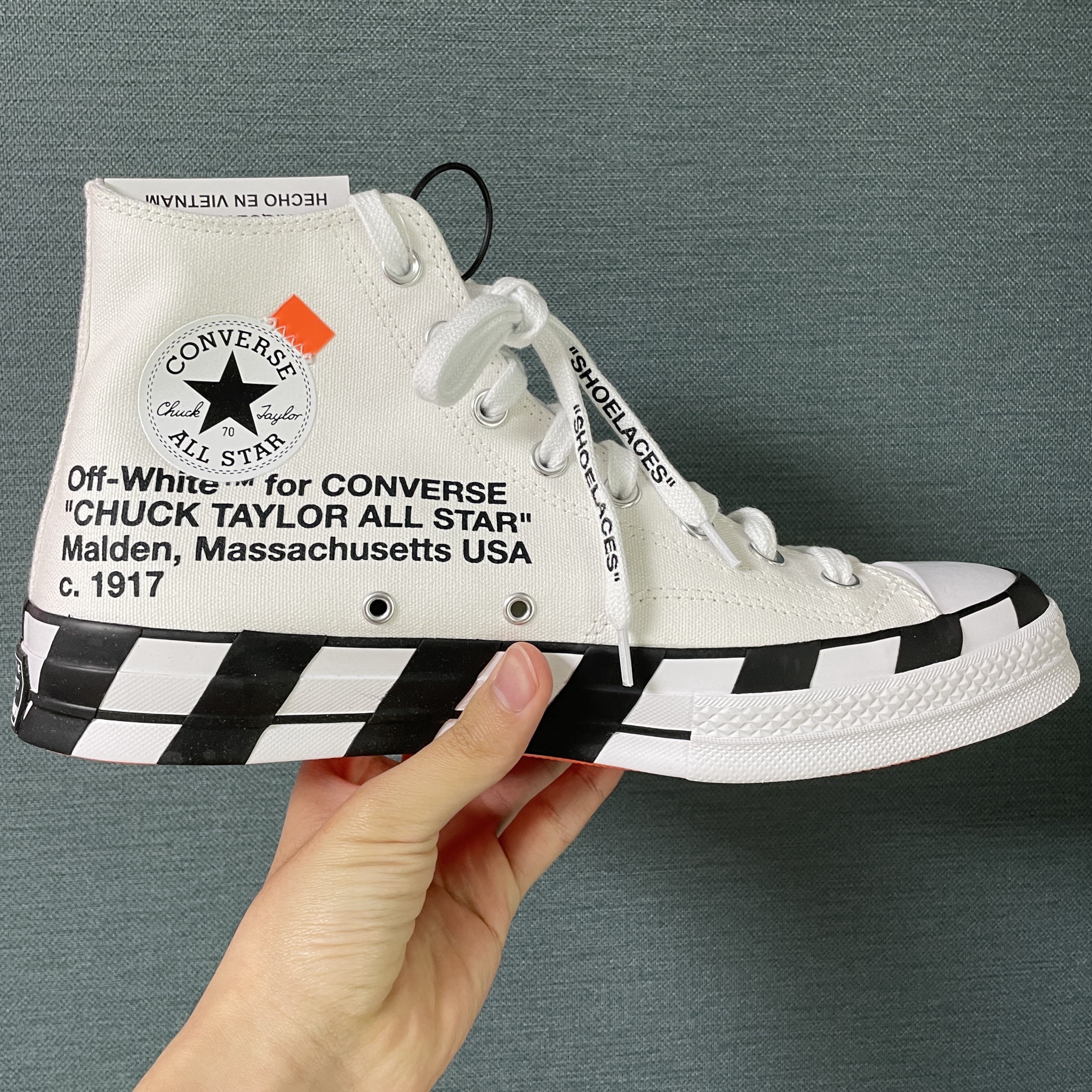 Converse x Off-White Chuck 70 High V2 2021 착용 스타일