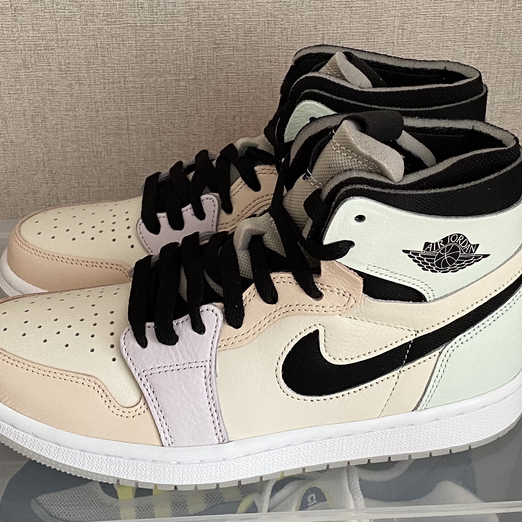 (W) Jordan 1 Zoom Air CMFT Pale Ivory 착용 스타일 - 2