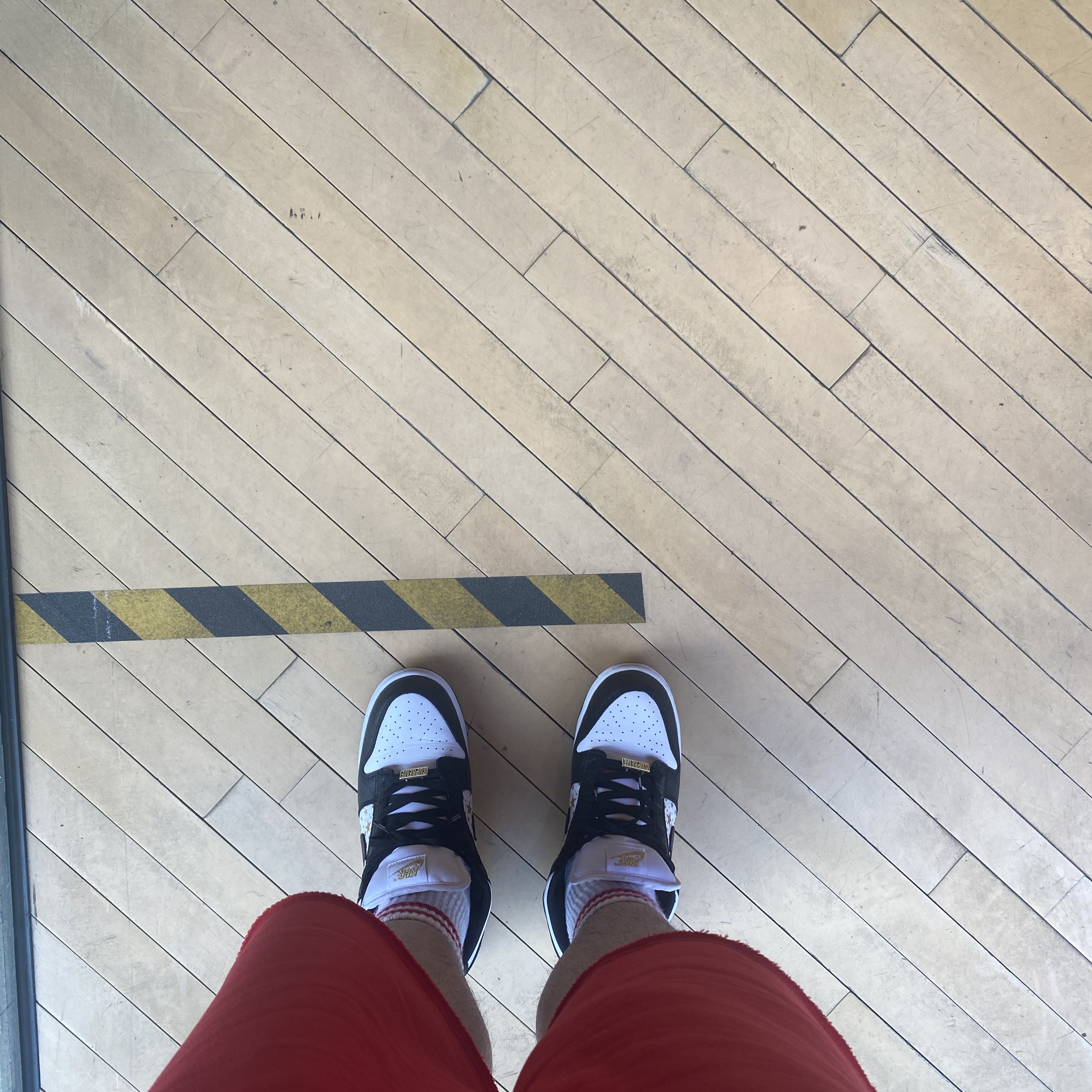 Nike x Supreme SB Dunk Low Black, Jordan x Travis Scott Utility Vest - Asia 착용 스타일 - 1