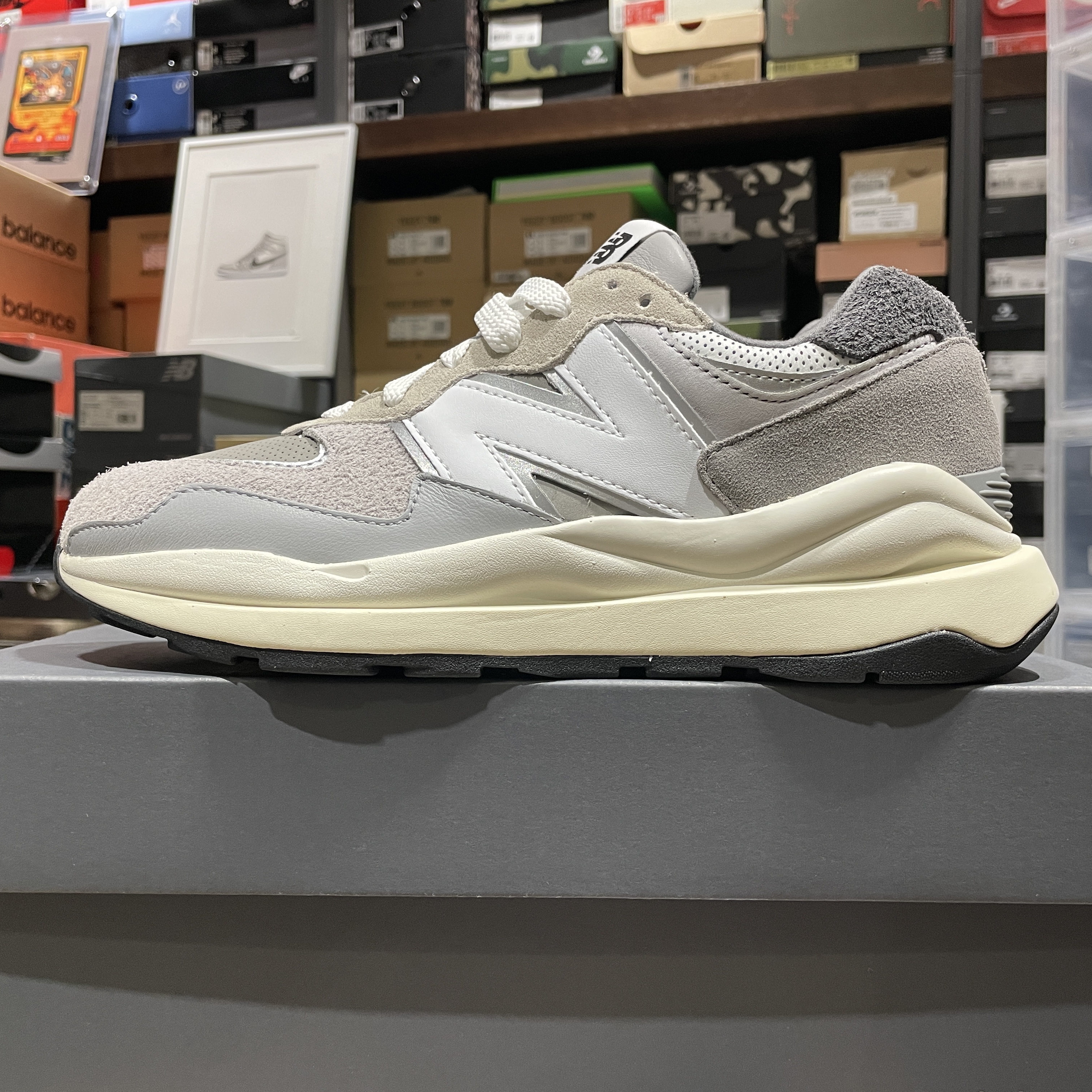 New Balance 5740 Grey 착용 스타일