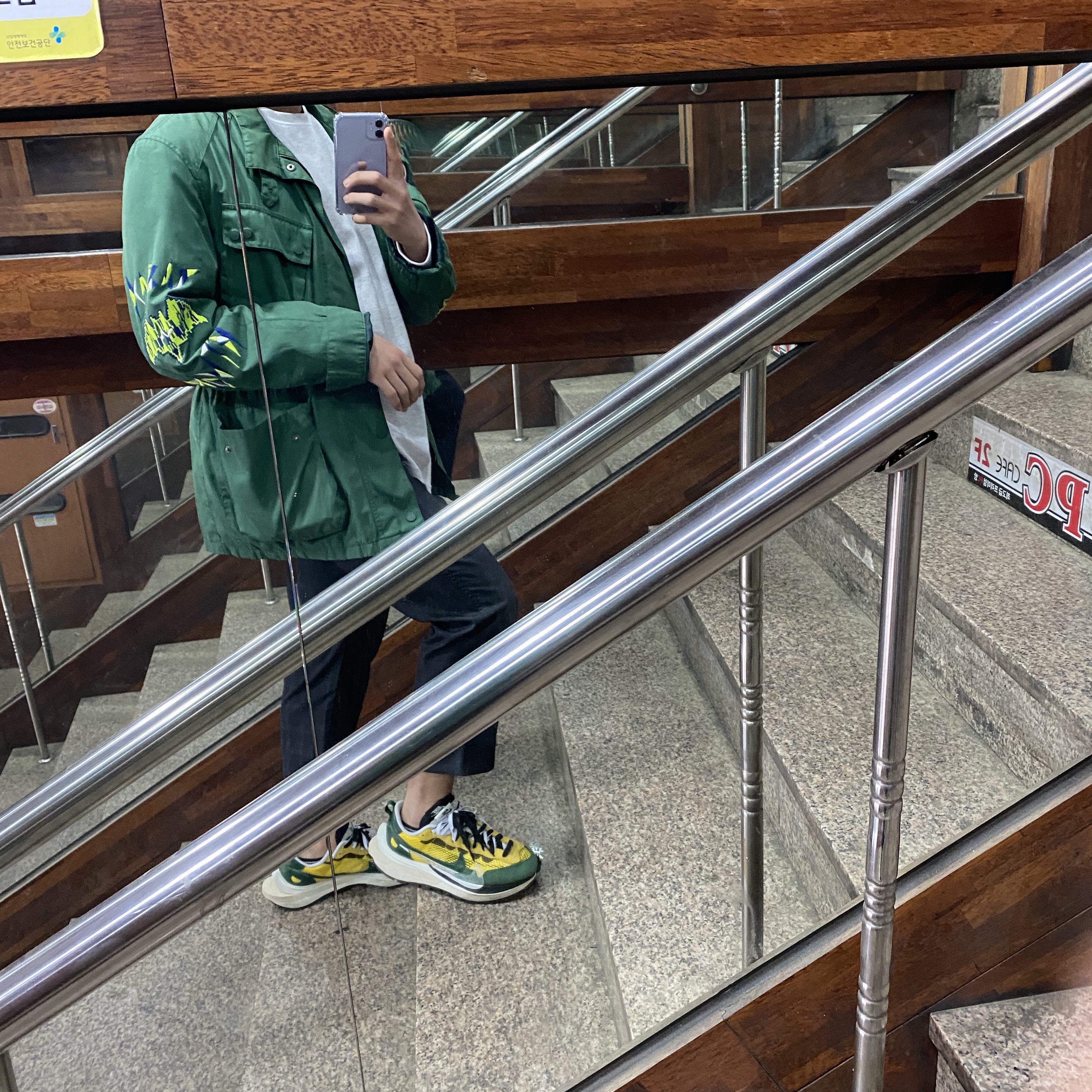 Nike x Sacai VaporWaffle Dark Iris, Nike x Sacai VaporWaffle Tour Yellow & Gorge Green Sail 착용 스타일