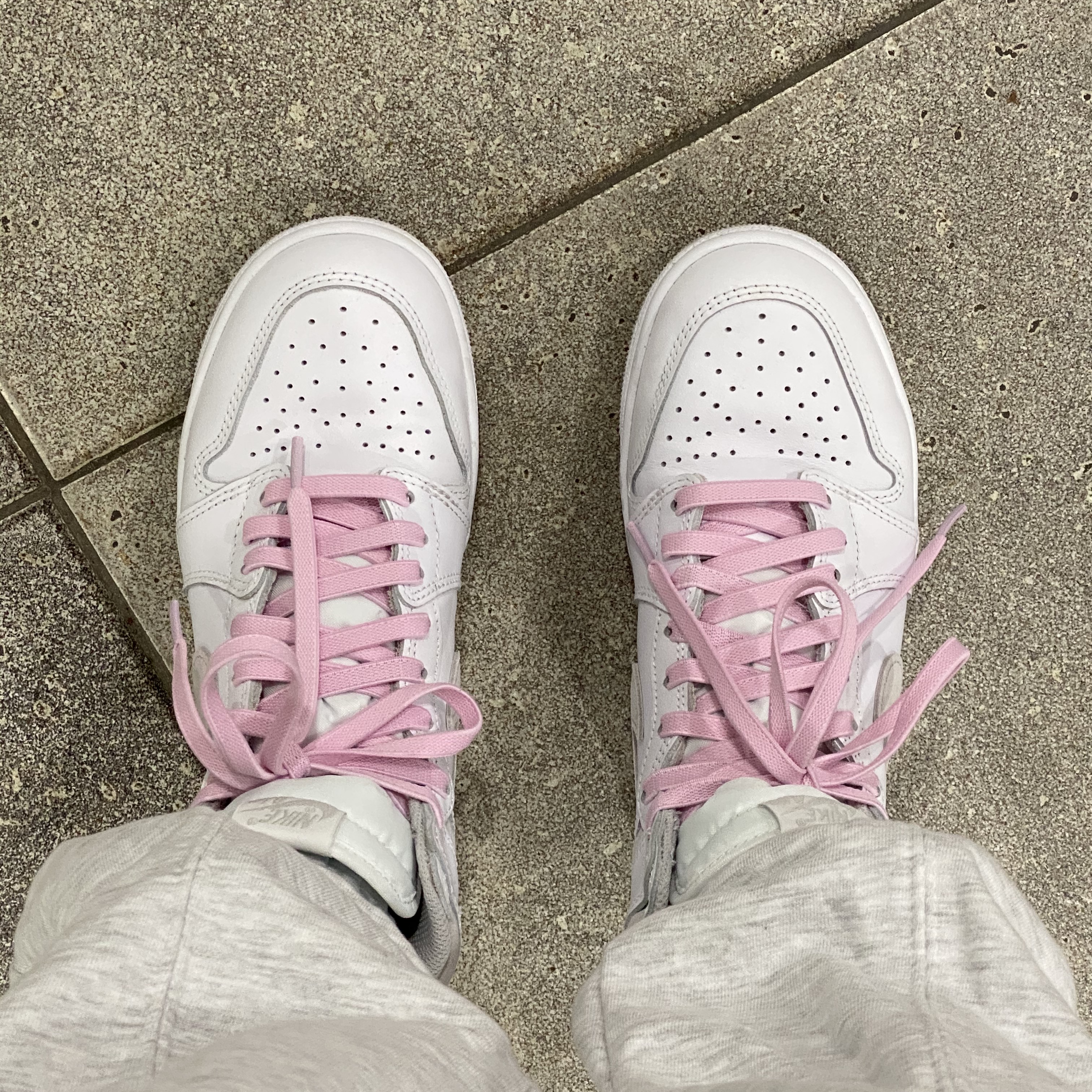 Jordan 1 High 85 Neutral Grey 착용 스타일 - 1