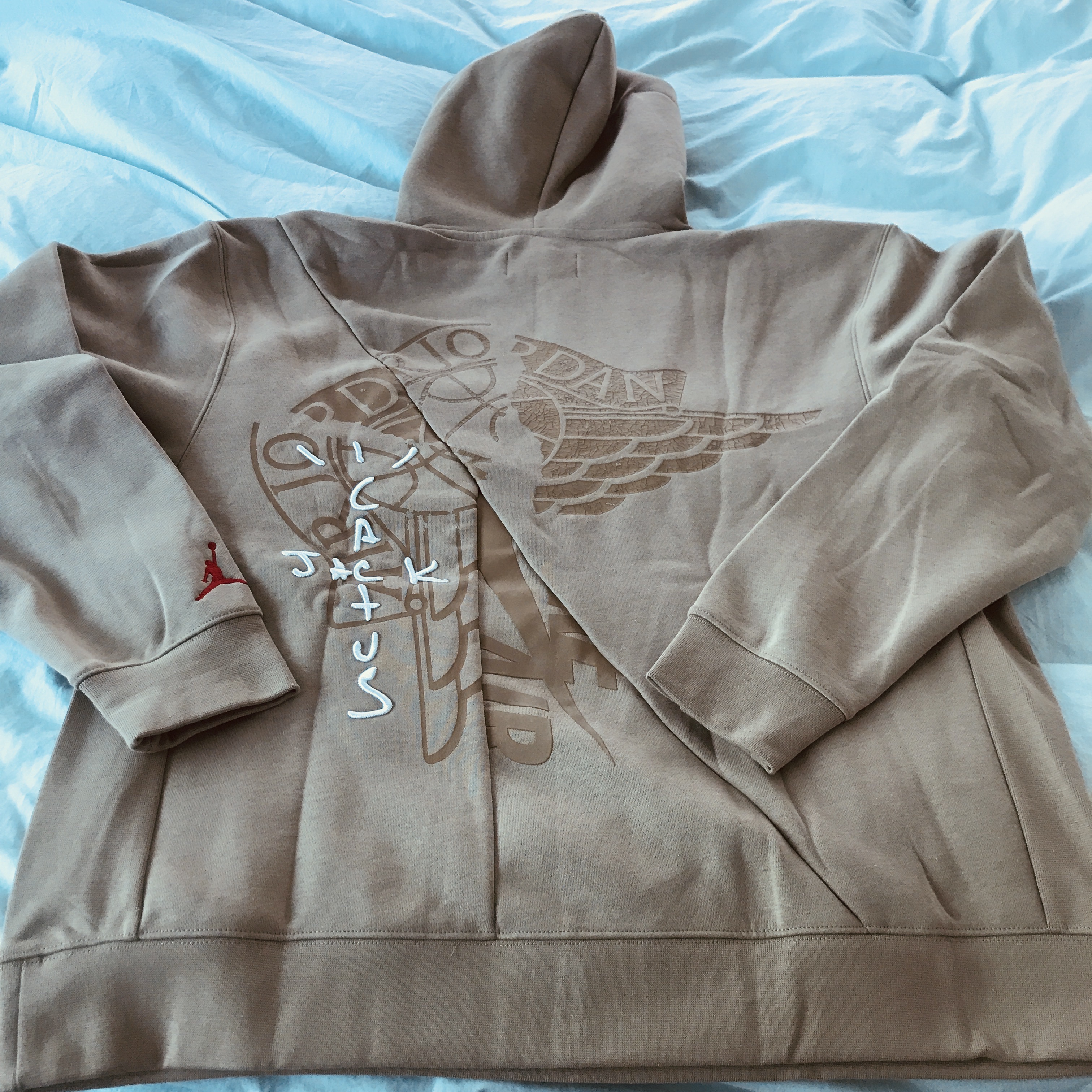 Jordan x Travis Scott Pullover Hoodie - Asia 착용 스타일 - 1