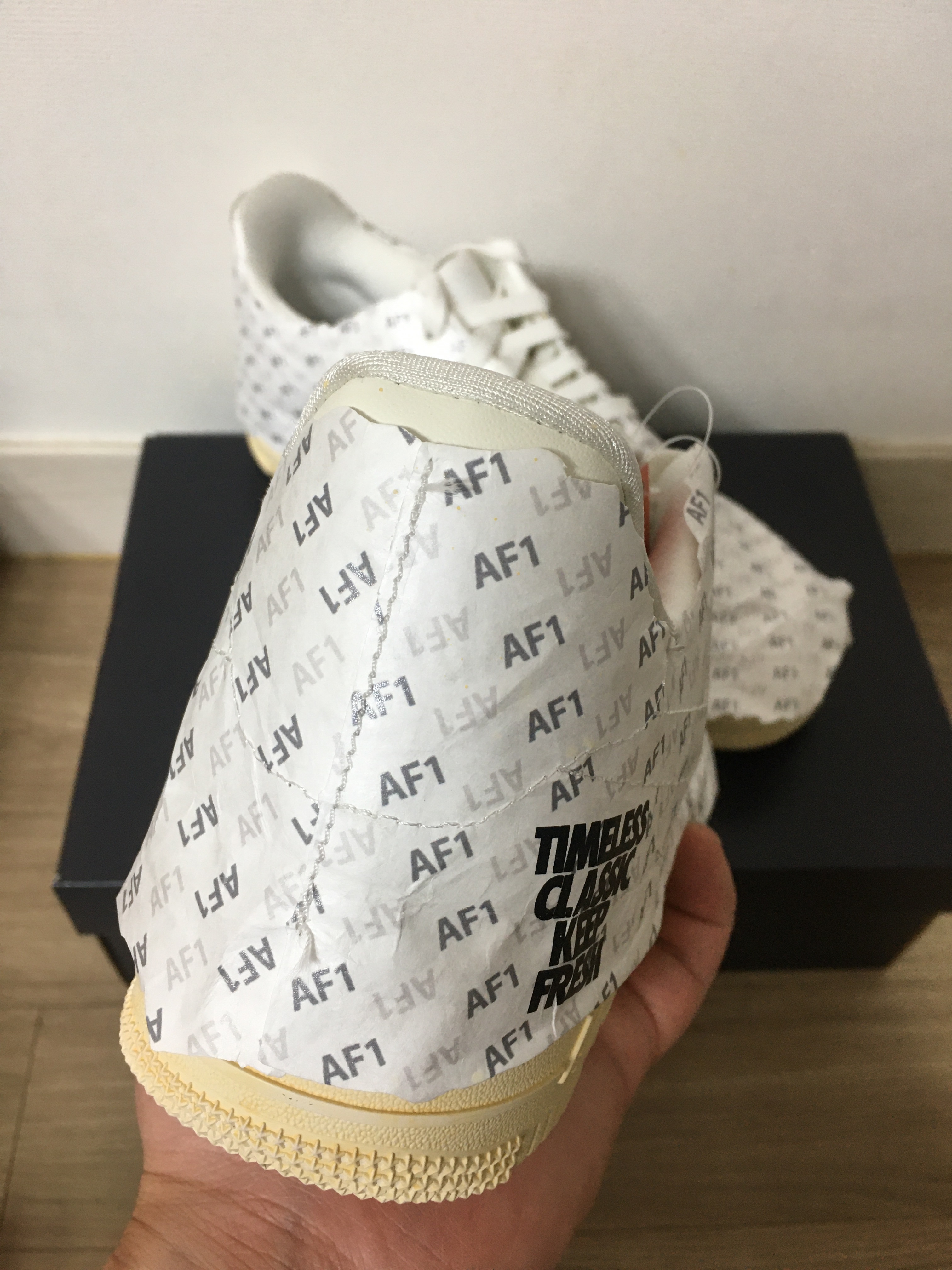 Nike Air Force 1 '07 LV8 Timeless Classic 착용 스타일 - 2
