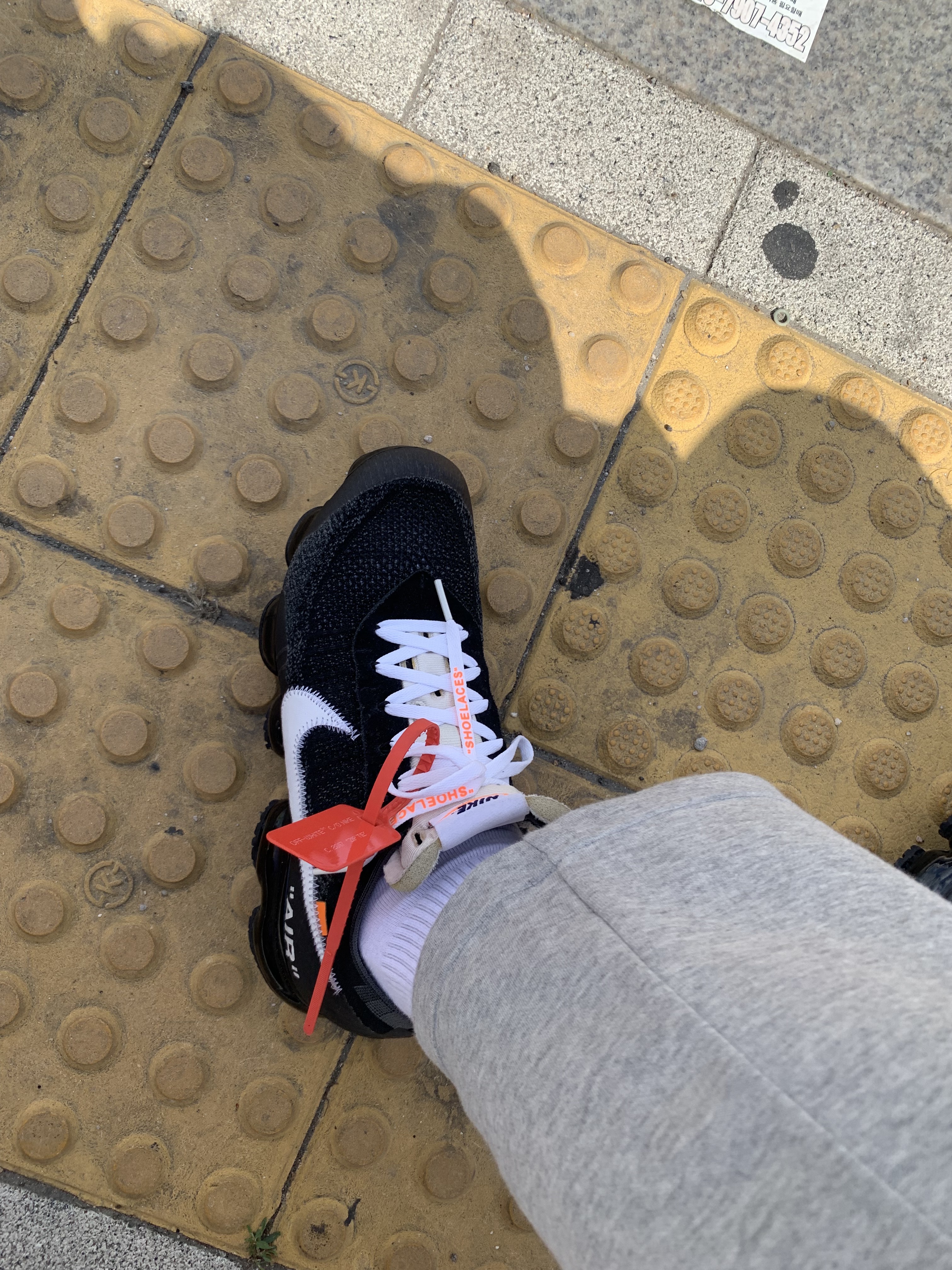 Nike x Off-White Air VaporMax OG Black The Ten 착용 스타일 - 2