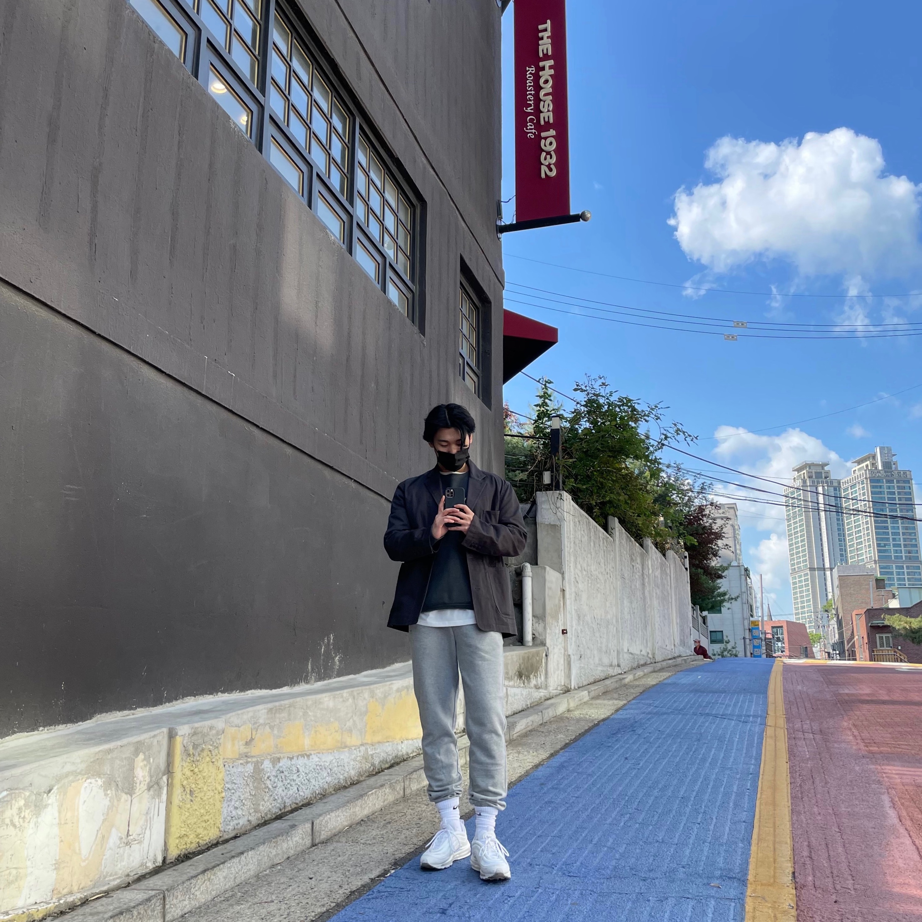 (W) Nike Air Max 97 White Pure Platinum 착용 스타일 - 1