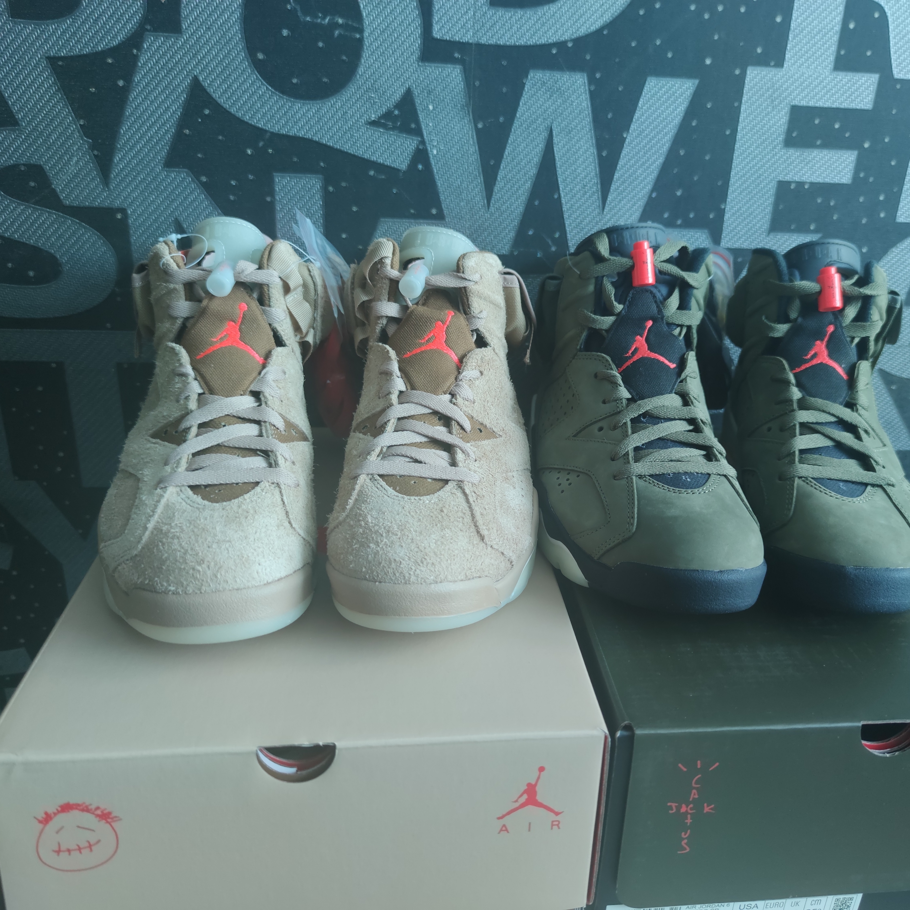 Jordan 6 x Travis Scott Retro SP British Khaki, Jordan 6 x Travis Scott Retro Olive 착용 스타일 - 1