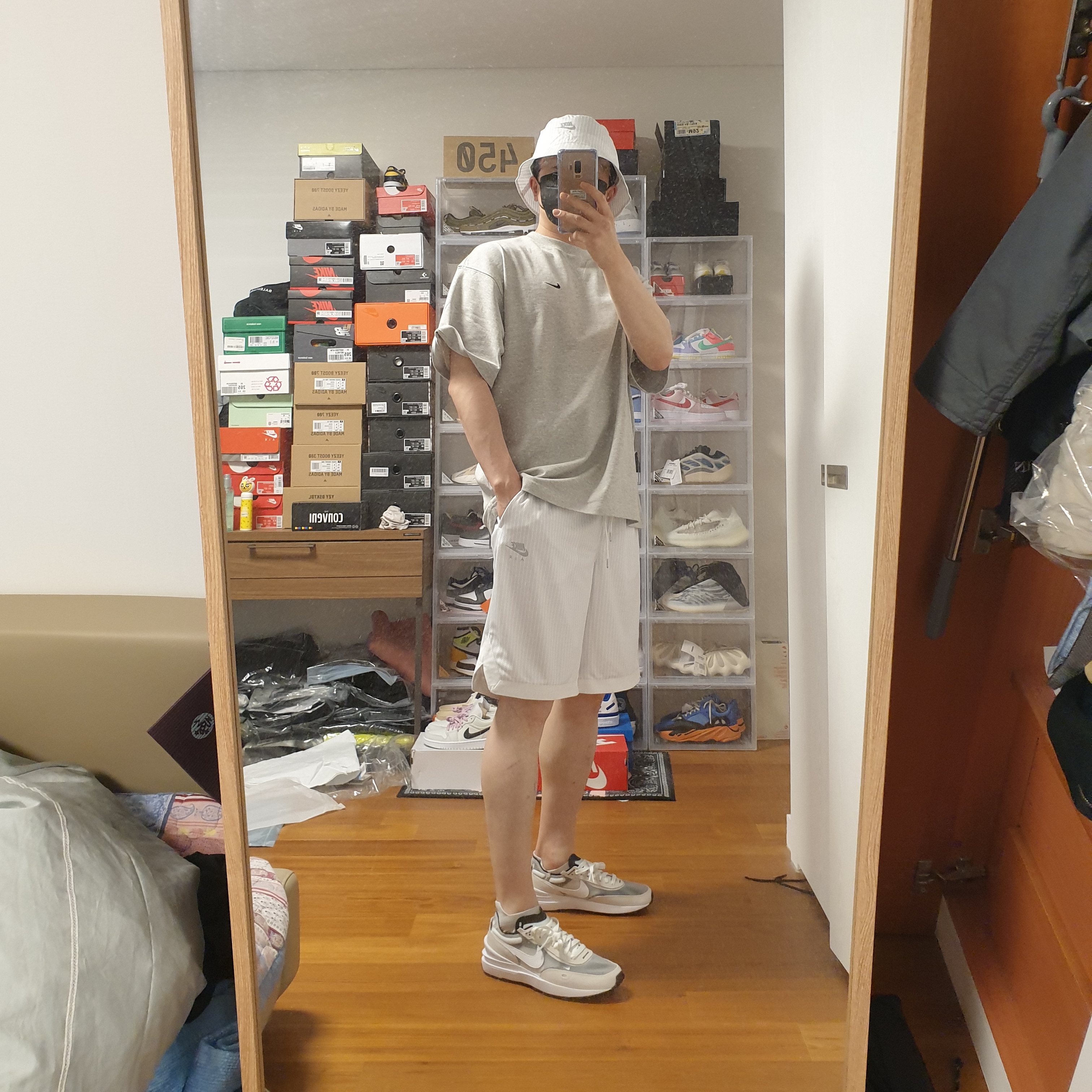 Nike x Kim Jones Reversible Wind Breaker Navy - US/EU, Nike x Kim Jones Bucket Hat White 착용 스타일 - 5