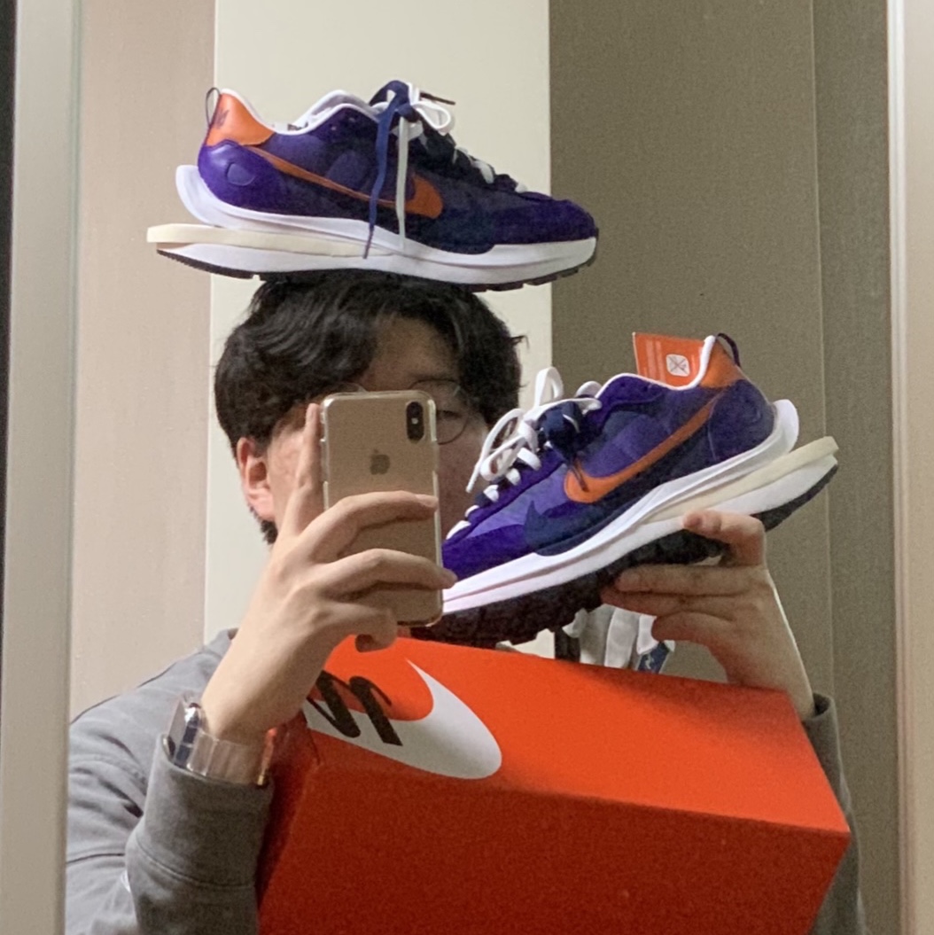 Nike x Sacai VaporWaffle Dark Iris 착용 스타일