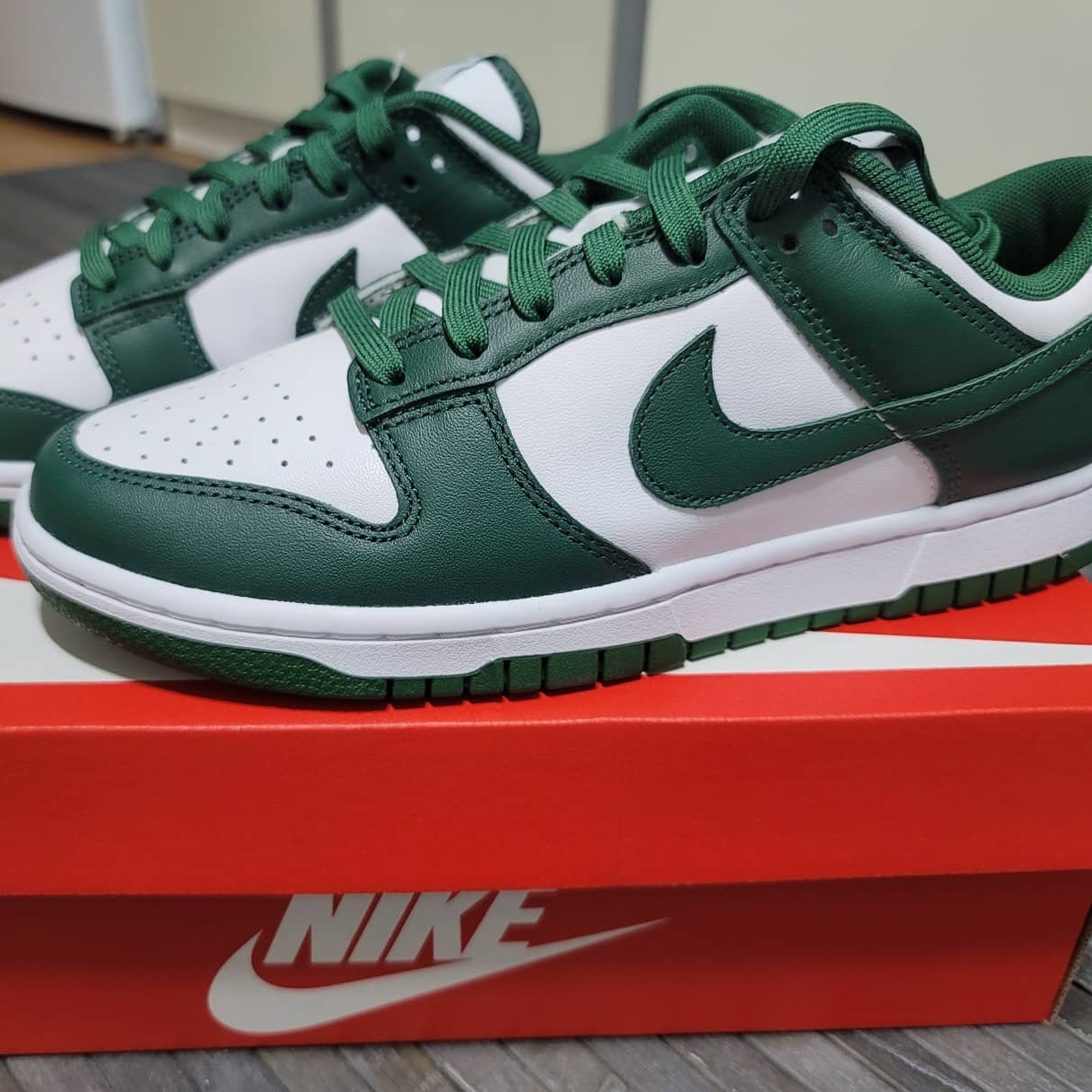 Nike Dunk Low Retro Varsity Green 착용 스타일 - 1