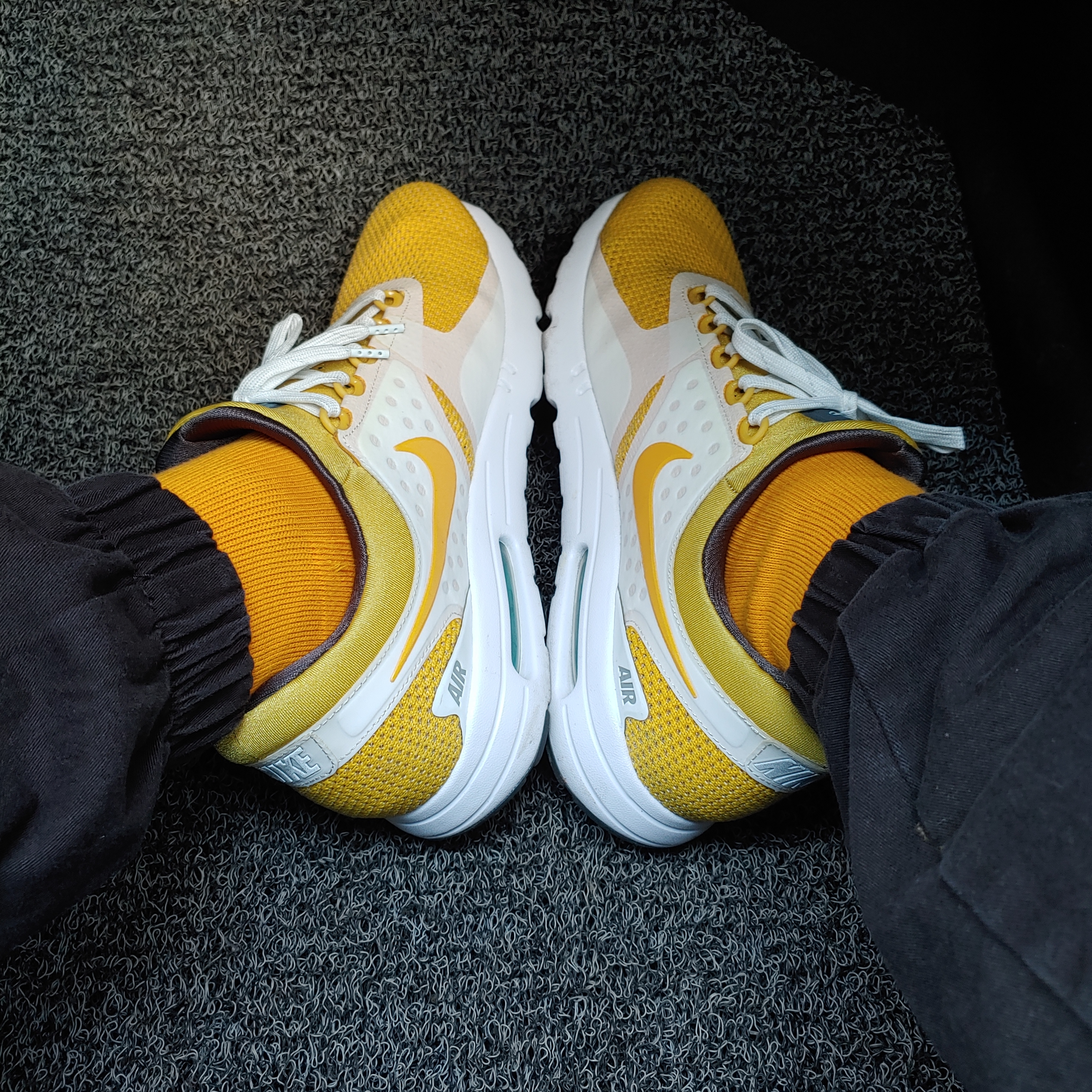Nike Air Max Zero Tinker Sketch 착용 스타일 - 1