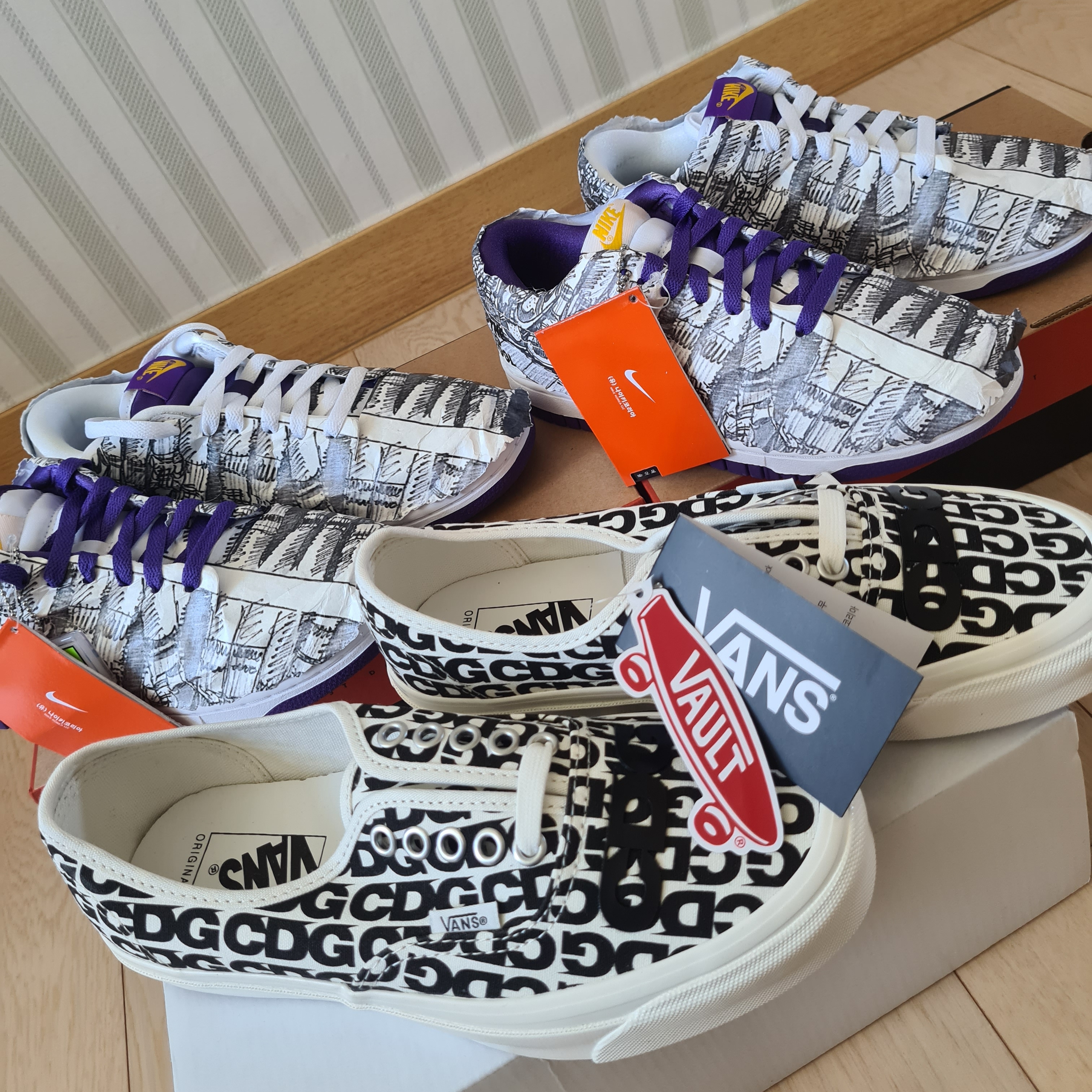 Vans Vault x CDG OG Authentic LX White Black, (W) Nike Dunk Low SE Flip 착용 스타일