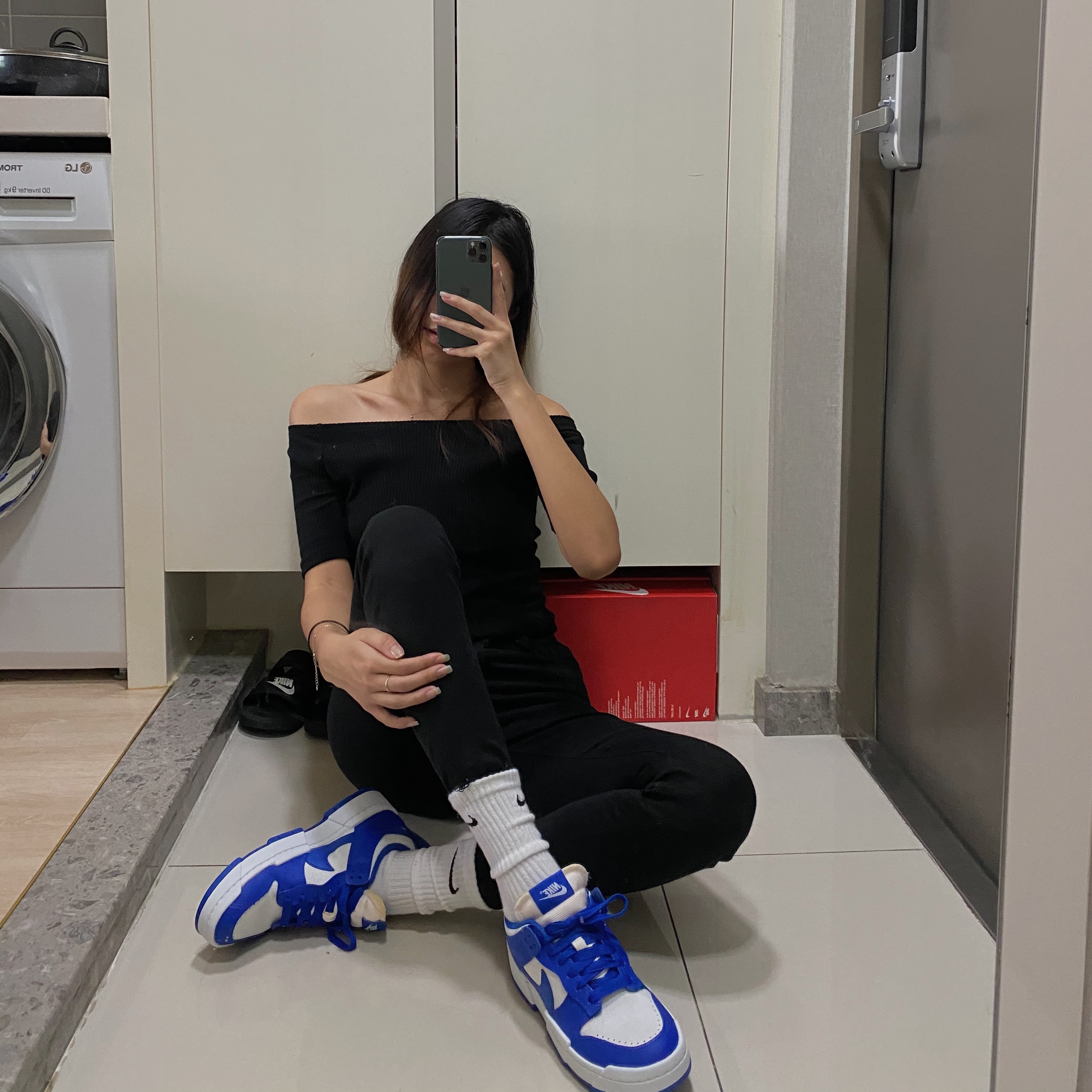 (W) Nike Dunk Low Disrupt Game Royal 착용 스타일