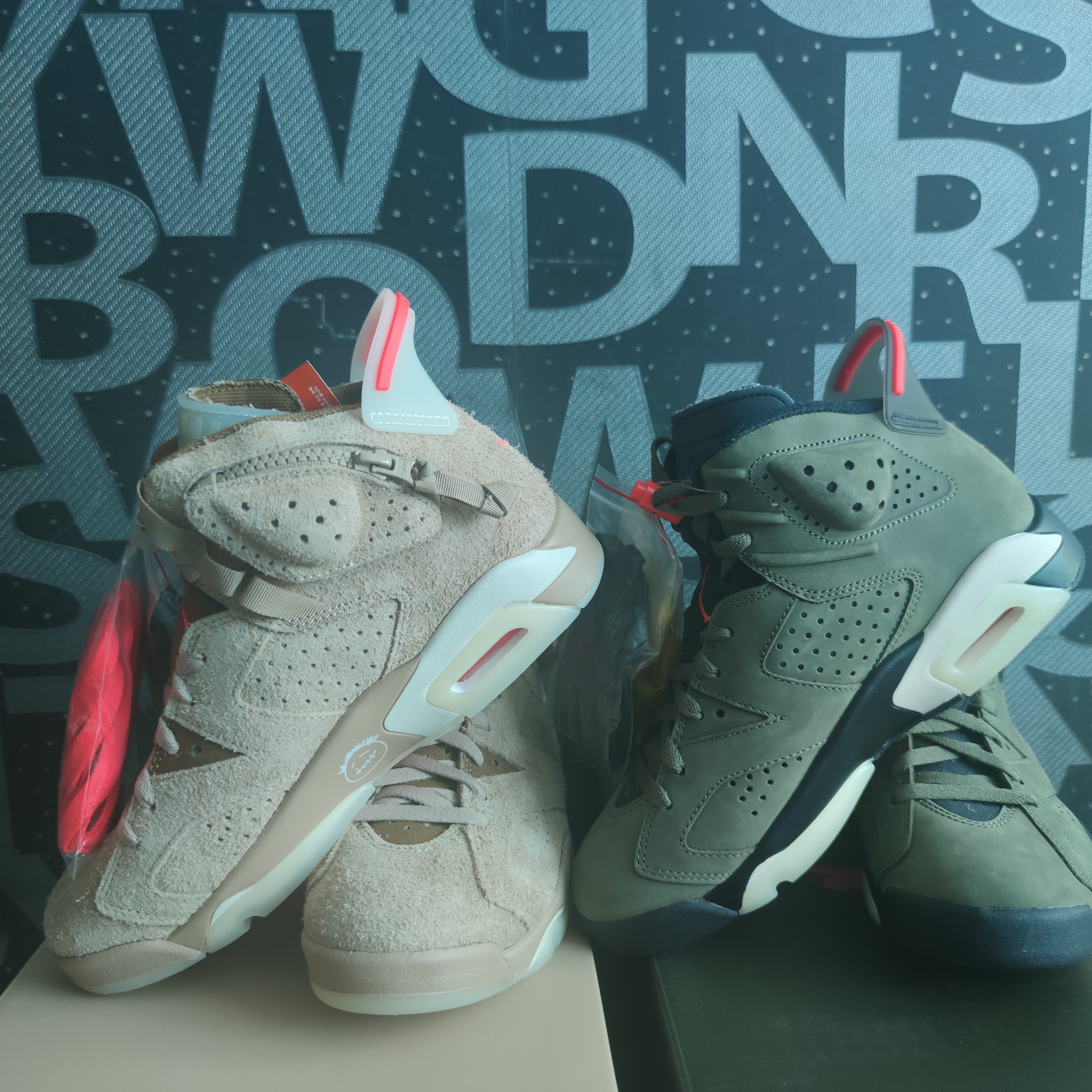 Jordan 6 x Travis Scott Retro SP British Khaki, Jordan 6 x Travis Scott Retro Olive 착용 스타일 - 3