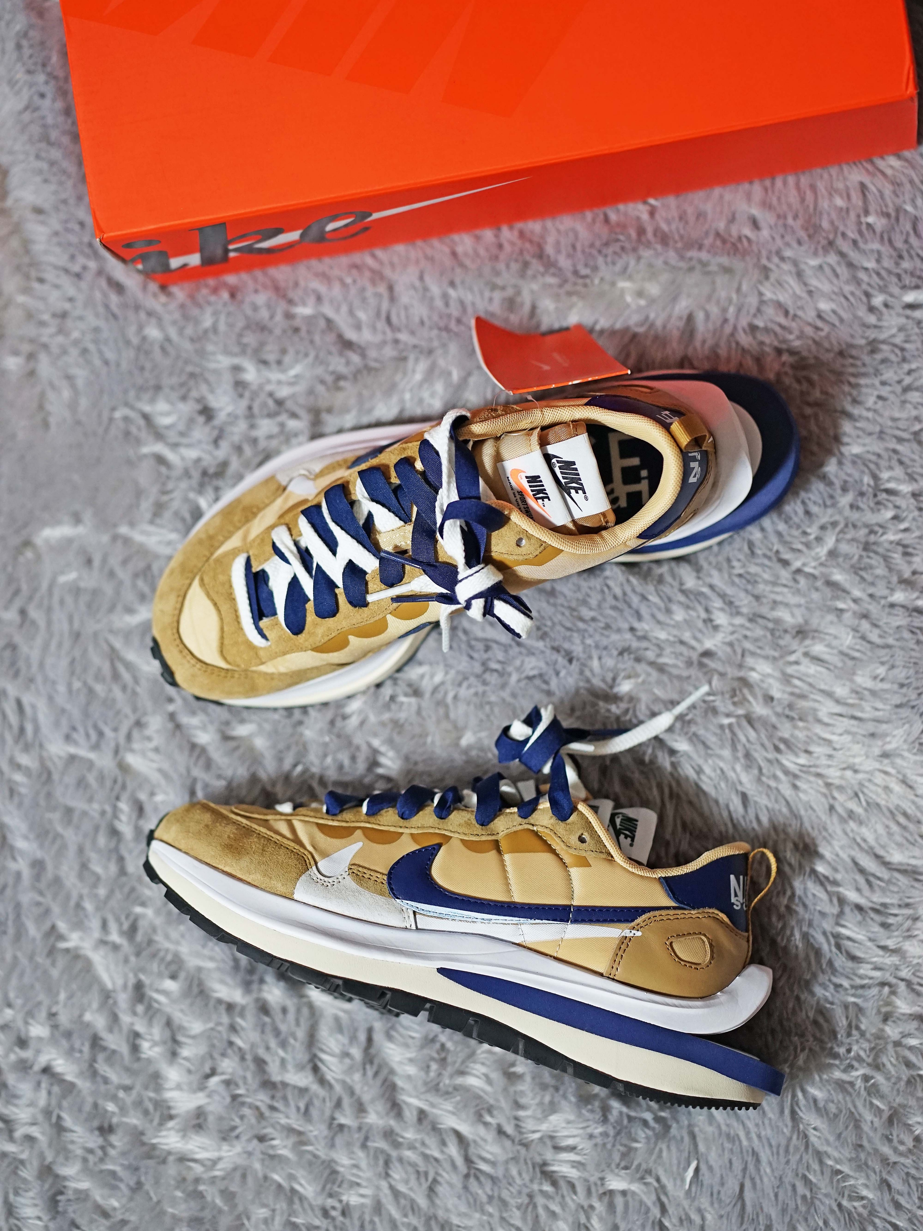 Nike x Sacai VaporWaffle Sesame and Blue Void 착용 스타일 - 1