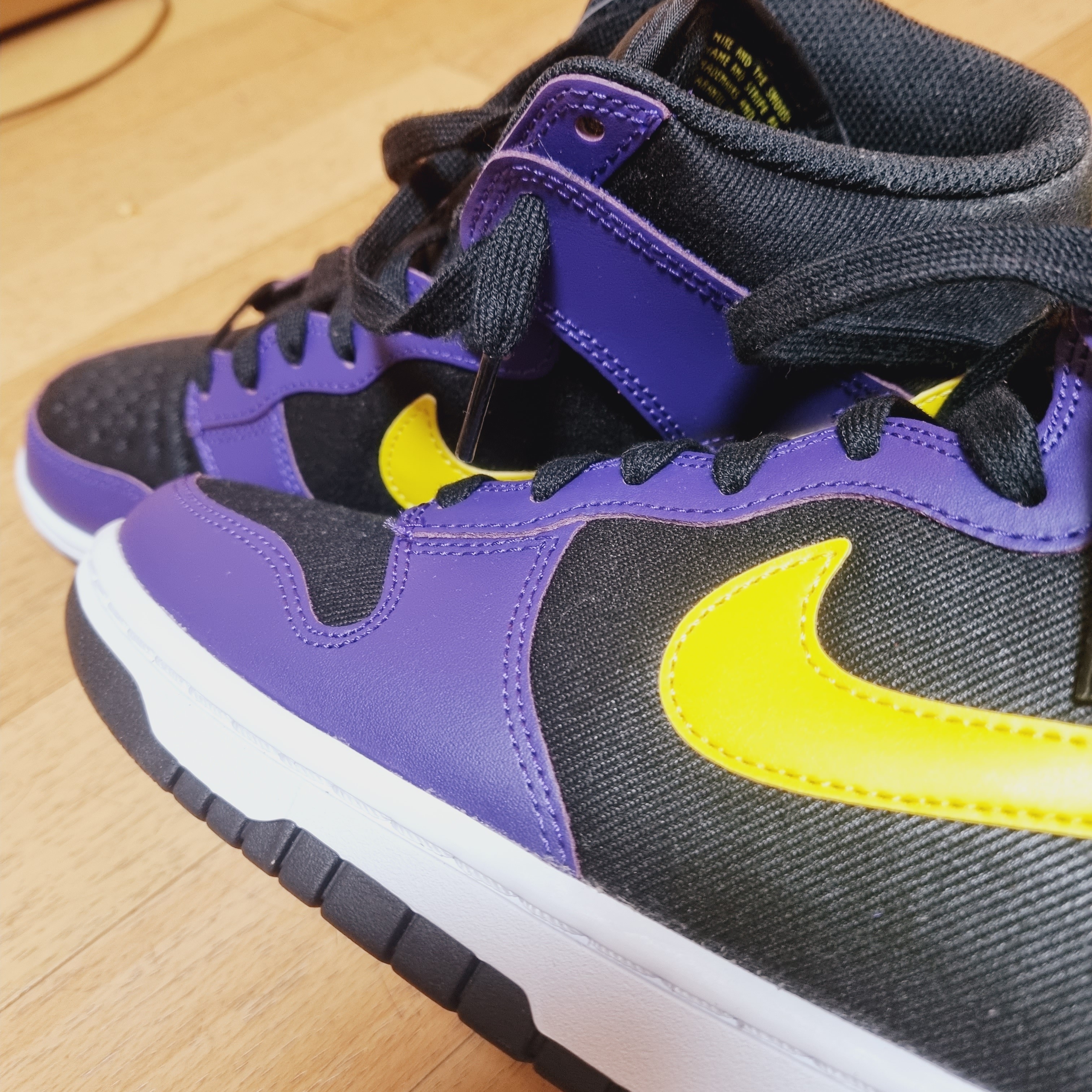 Nike Dunk High PRM EMB Court Purple 착용 스타일 - 4