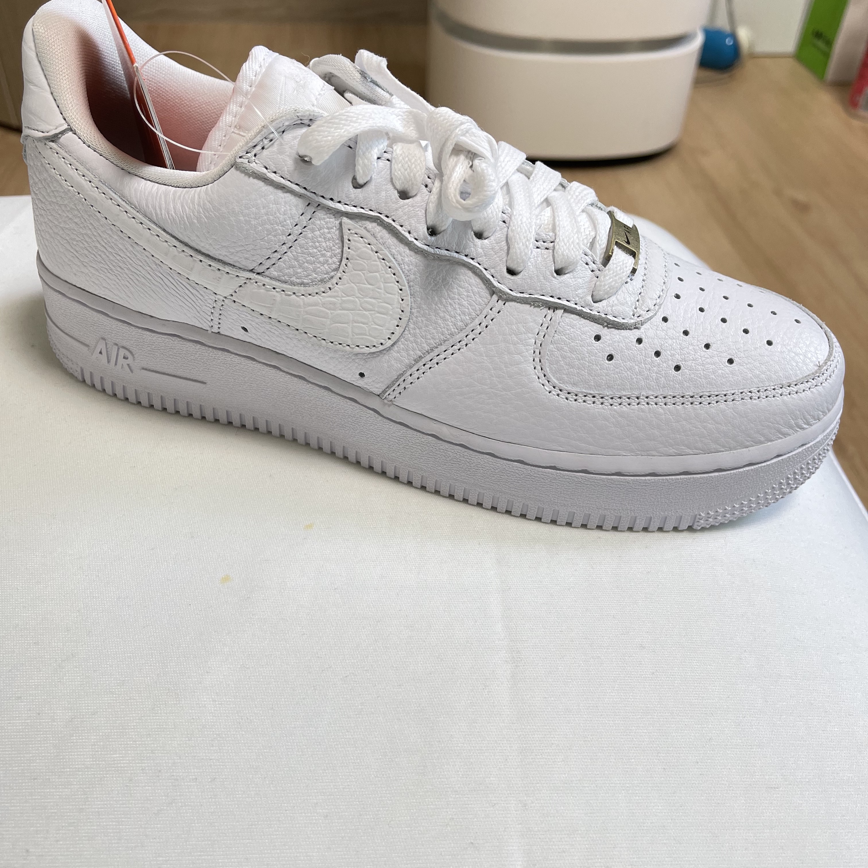 Nike Air Force 1 '07 Craft Triple White 착용 스타일 - 2